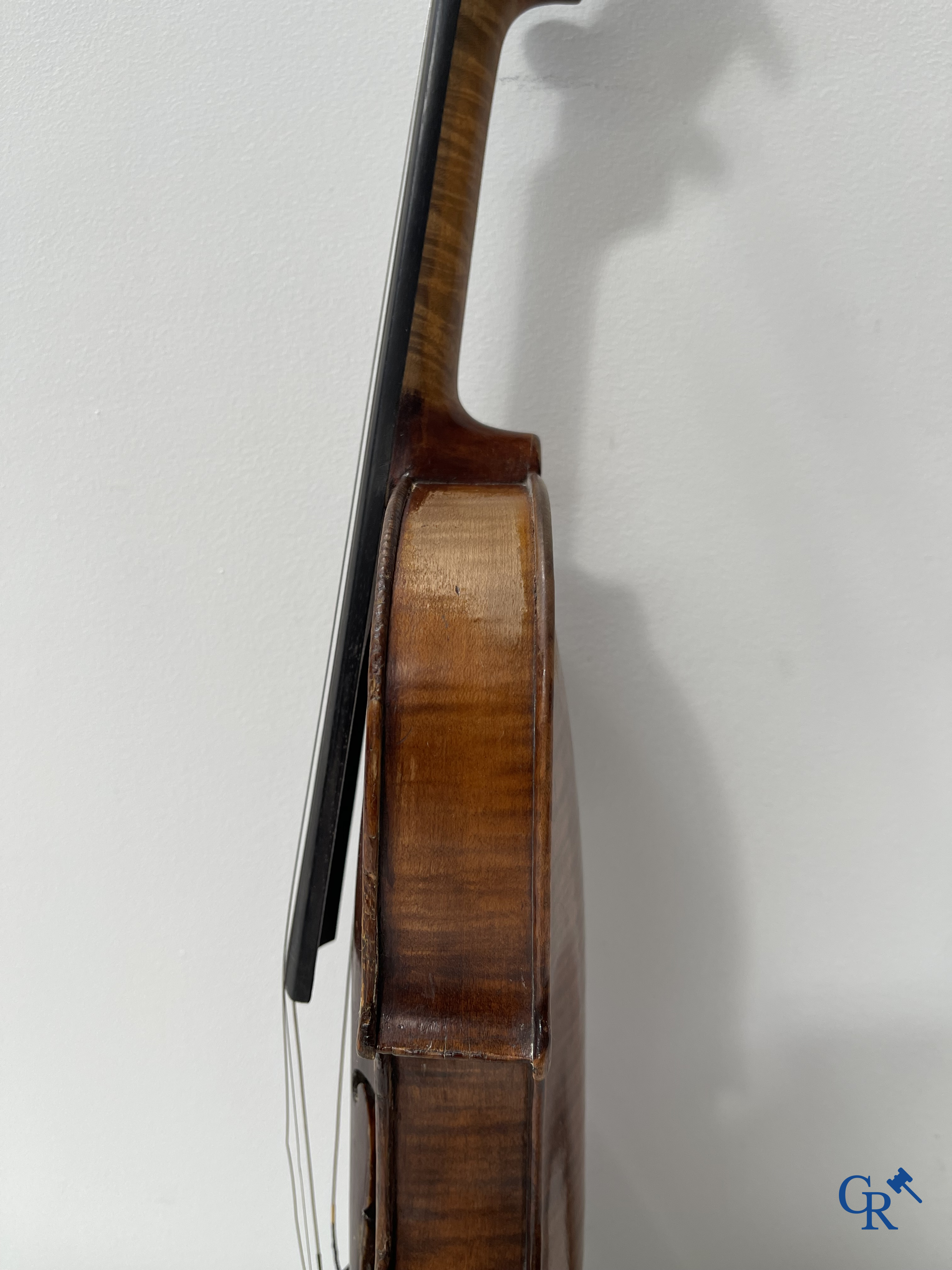 Musical instrument, violin.