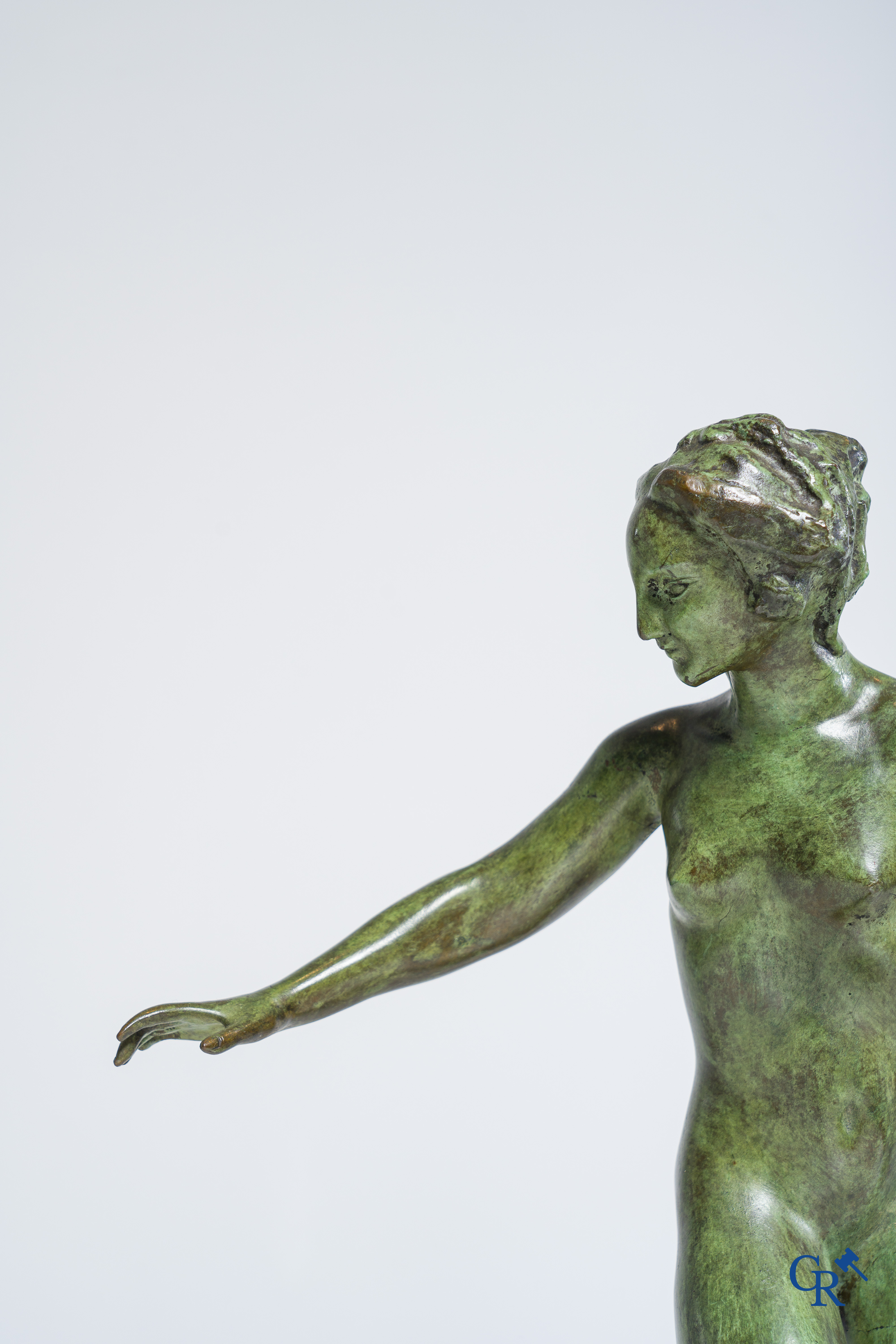 Paule Bisman (1897-1973)(*): Eurythmie, Sculpture en bronze patiné vert.