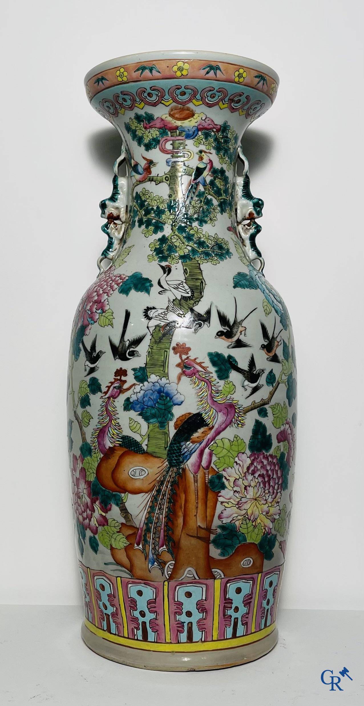 Asian Art: Vase in Chinese famille rose porcelain with decor of birds and peonies. 19th century.