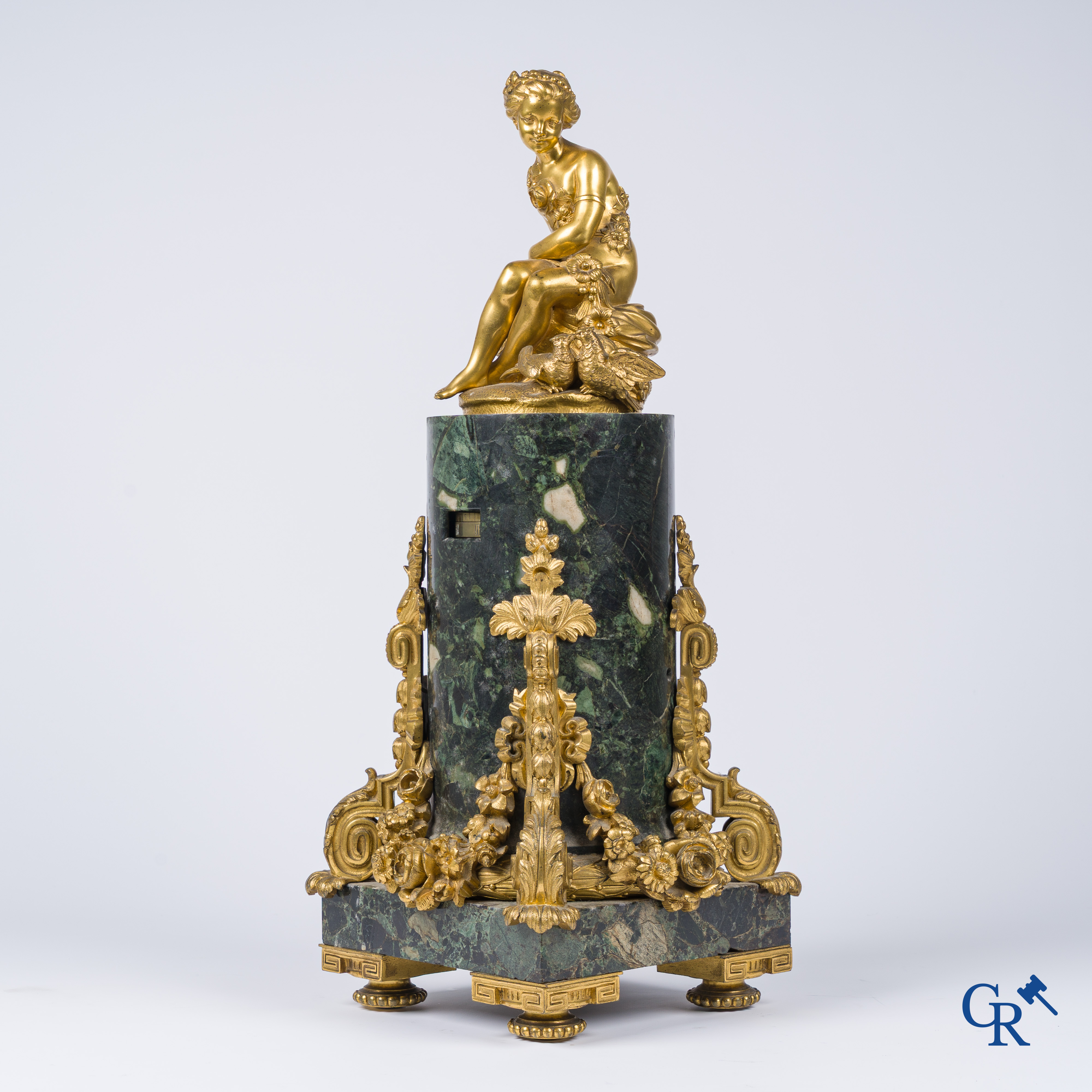 Victor Paillard. Pendule à Cercles Tournantes. Pendule in groene marmer en verguld brons. Circa 1860.
