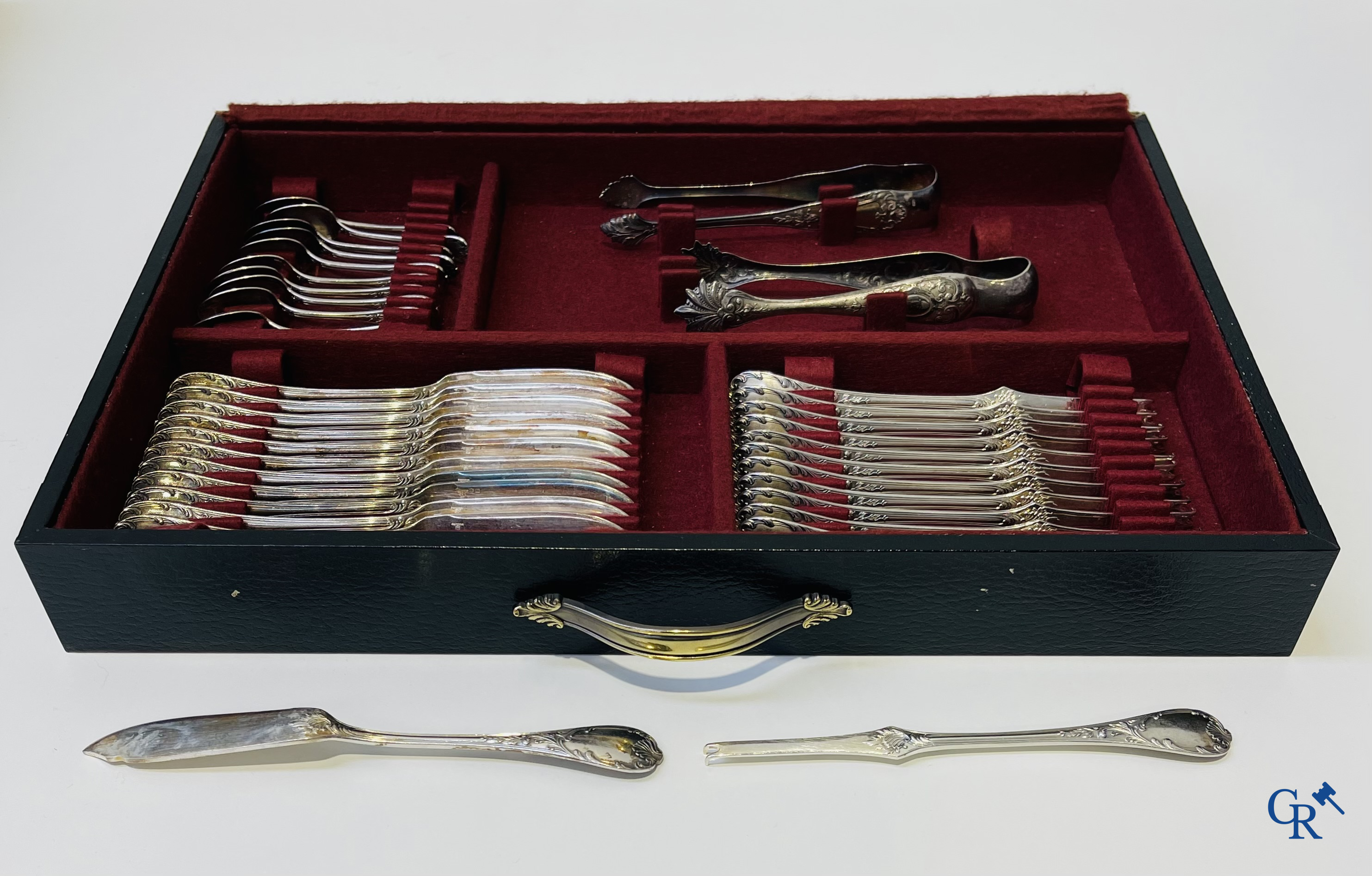 Christofle. Large lot of various silver-plated cutlery including Christofle.