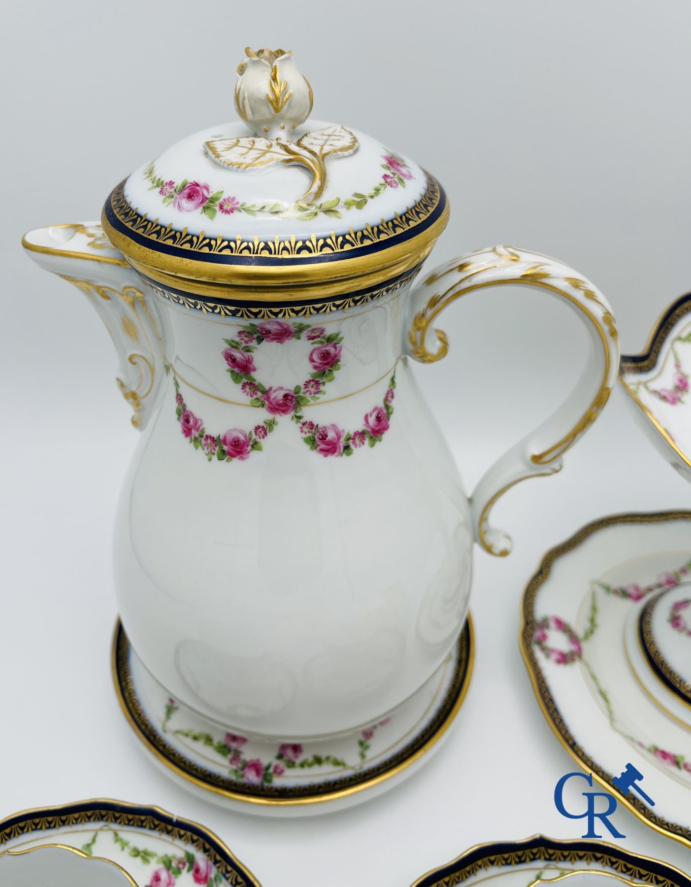 Meissen: tête à tête in Meissen porcelain LXVI style.