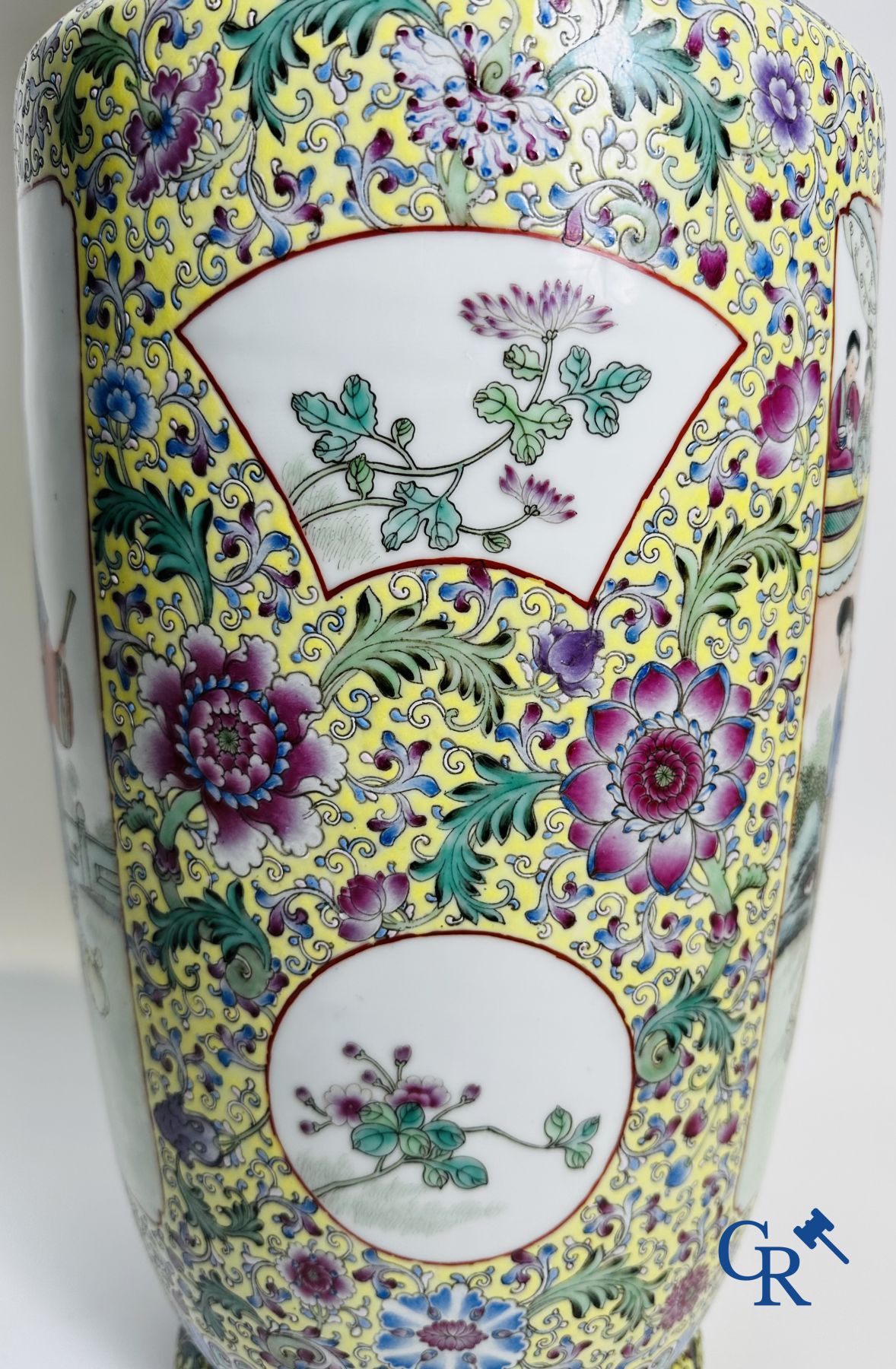 Chinese Porcelain: Large Chinese vase with a double decor. 20th century.