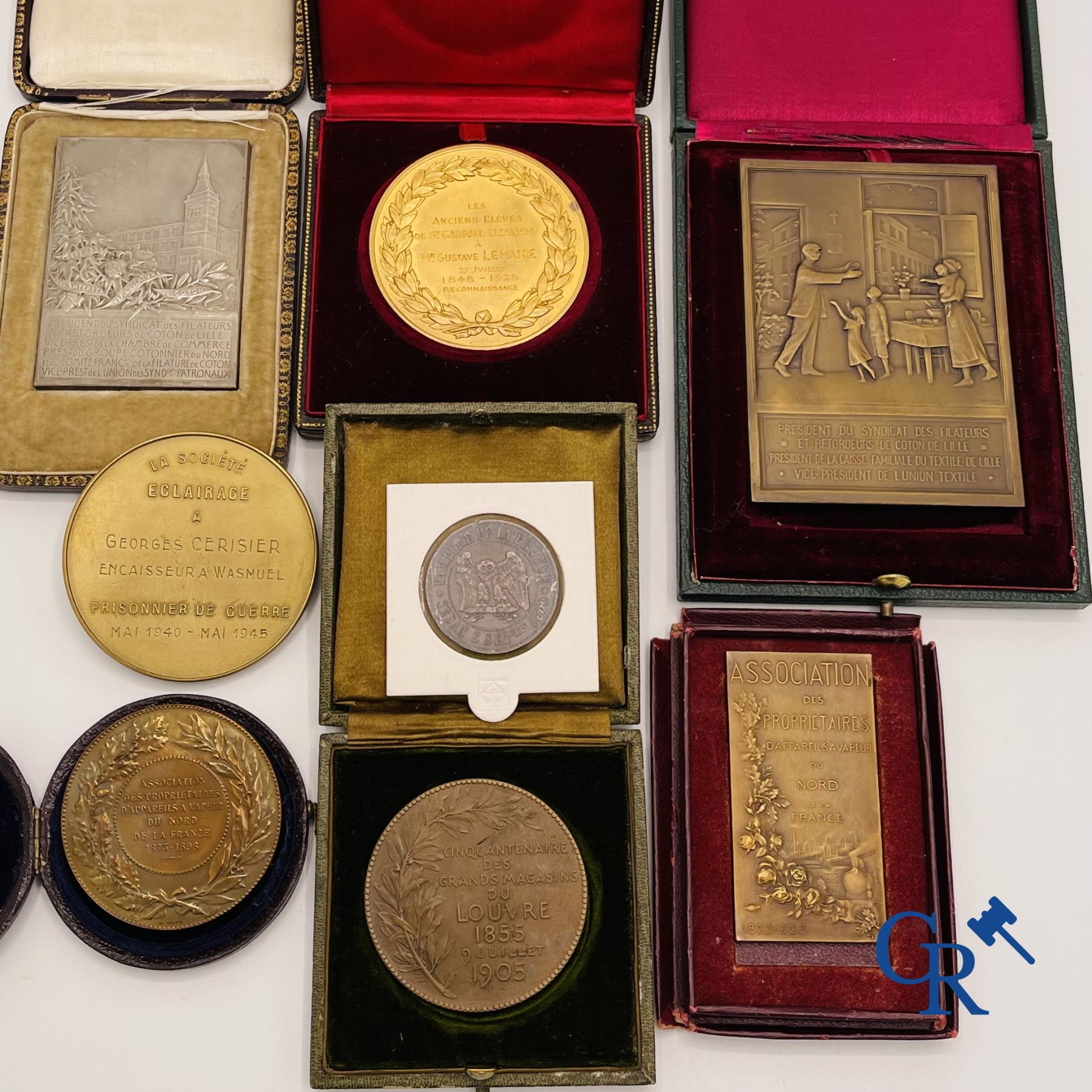 Commemorative Medals: Large lot of various French medals.