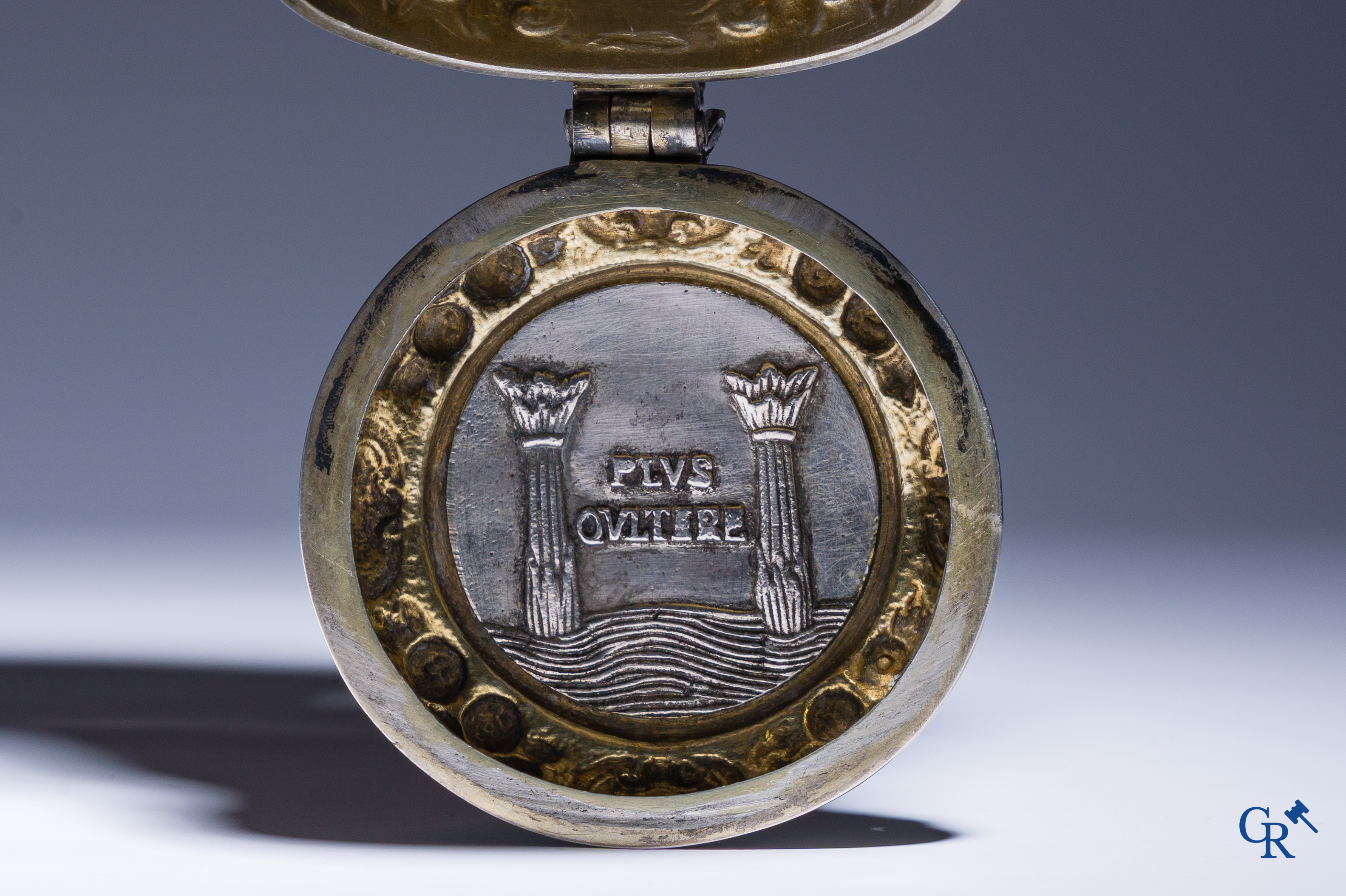 Zilver, Tankard. Profiel van Karel V "Karoli qvinti effigies" en een afbeelding van de Zuilen van Hercules.