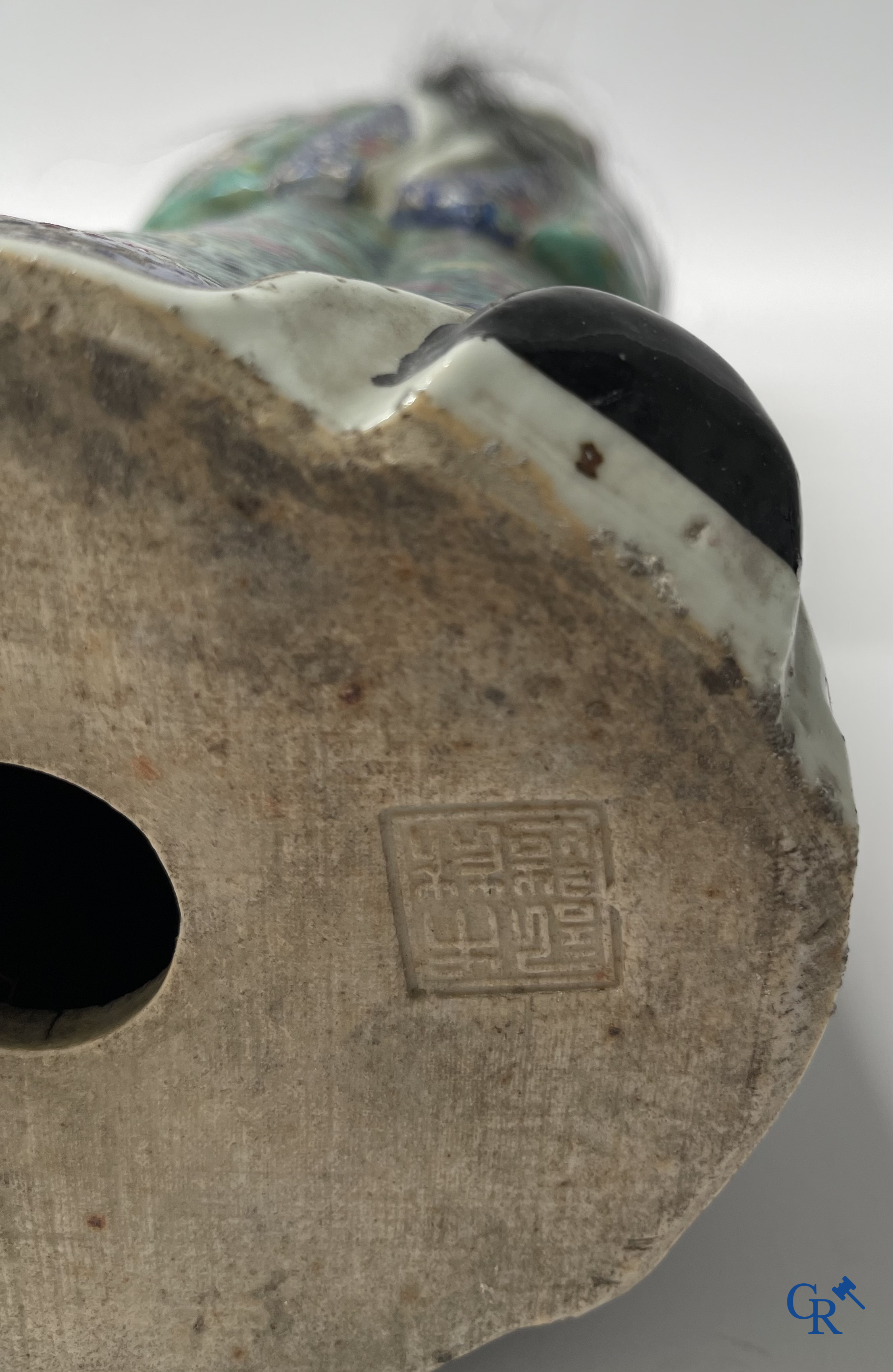 Aziatica, Chinees porselein. 3 Chinese famille rose figuren van onsterfelijken. 19de eeuw.