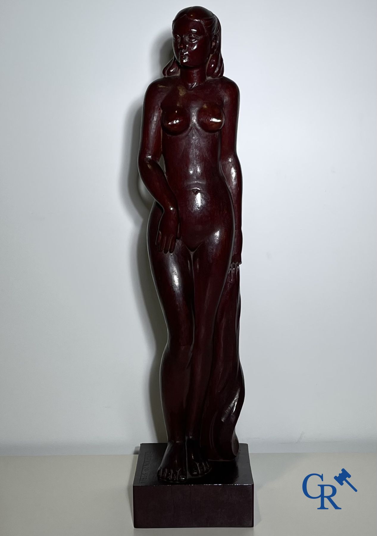 Clément Pardon(*) (Leuven 1901-1979) Sculpture of a standing nude in exotic wood.