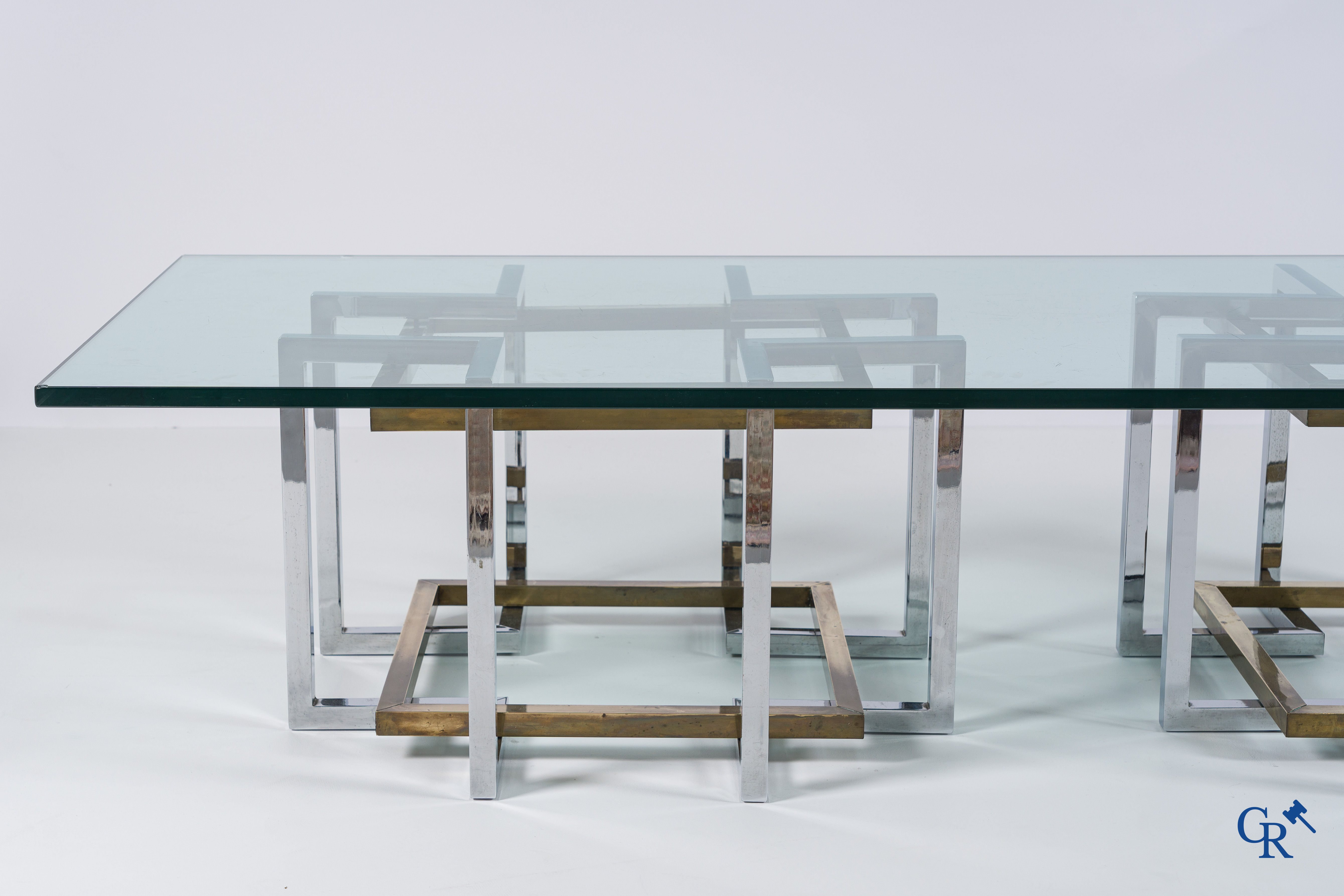 Belgochrom: Table basse avec un plateau en verre. Vers 1970-1980.