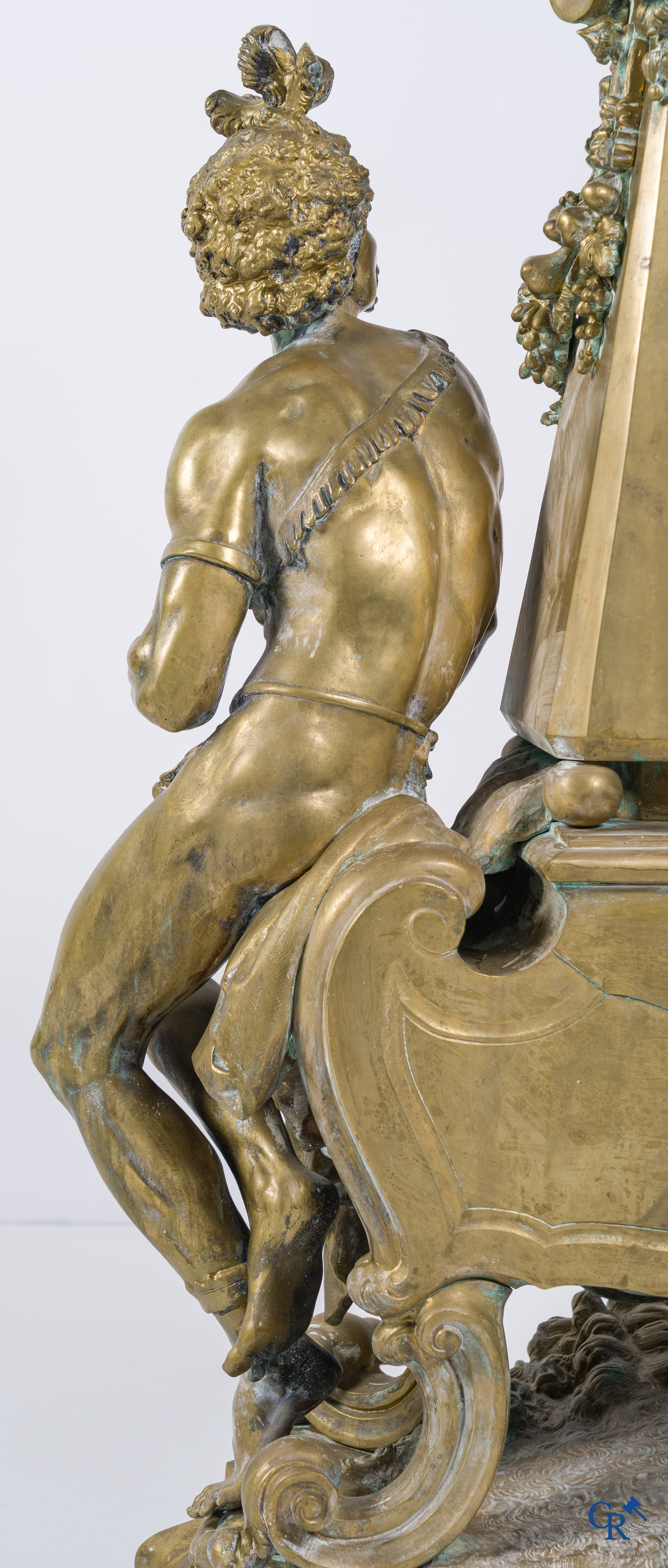 Frédéric-Eugène Piat en Samuel Marti. Uitzonderlijke pendule in brons met Nubische figuren. Circa 1860-1870.