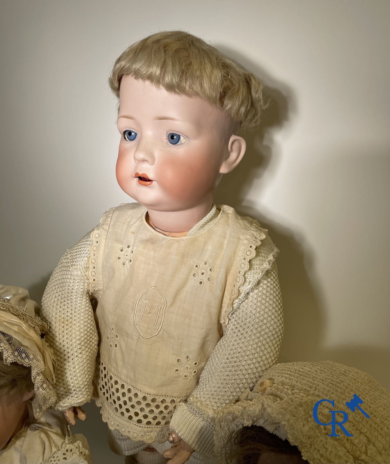 Toys: antique dolls: a lot of 3 antique dolls with porcelain head.