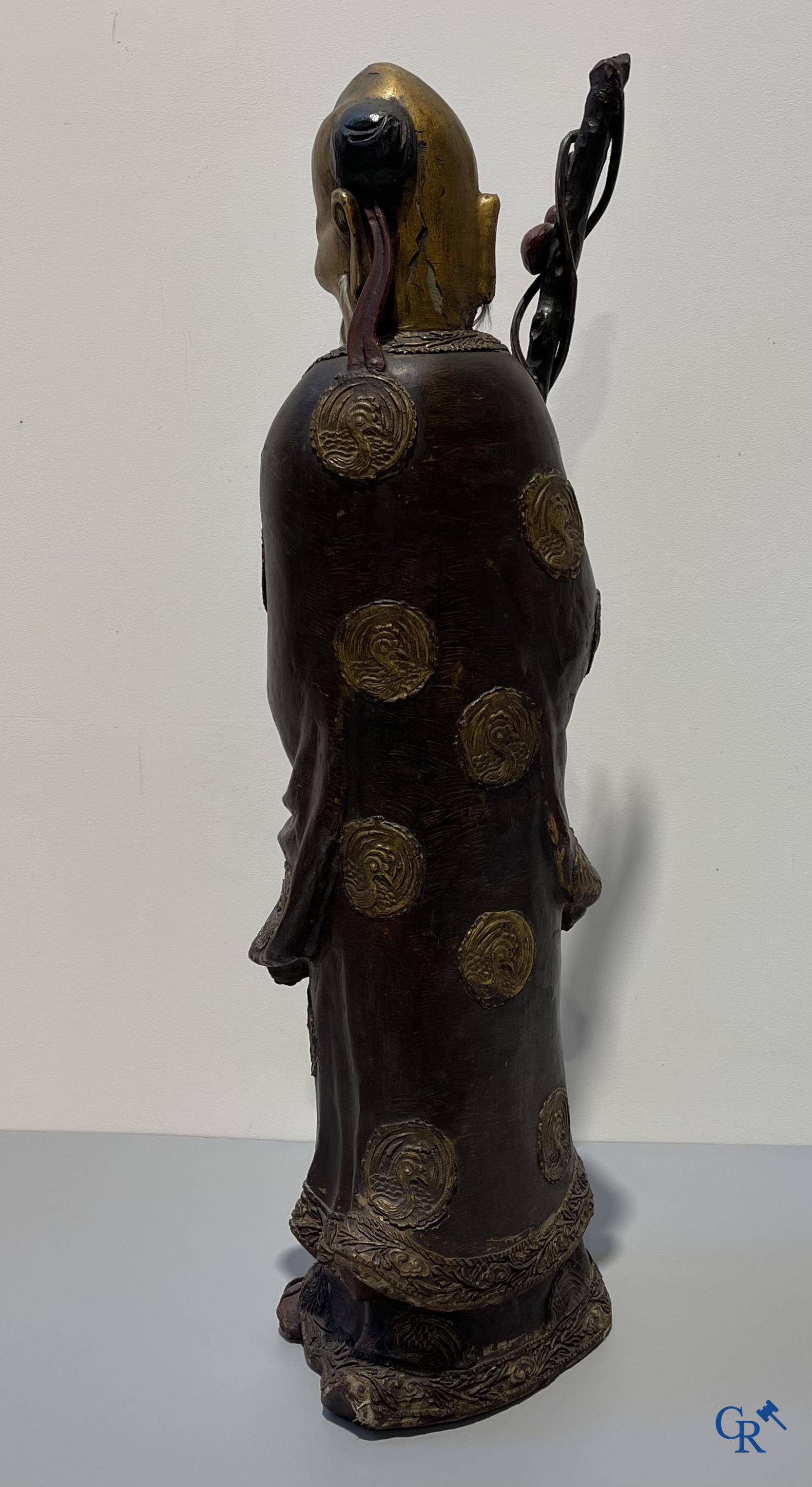 Asian Art, a Chinese sage in lacquered papier-mâché. Late 19th century.