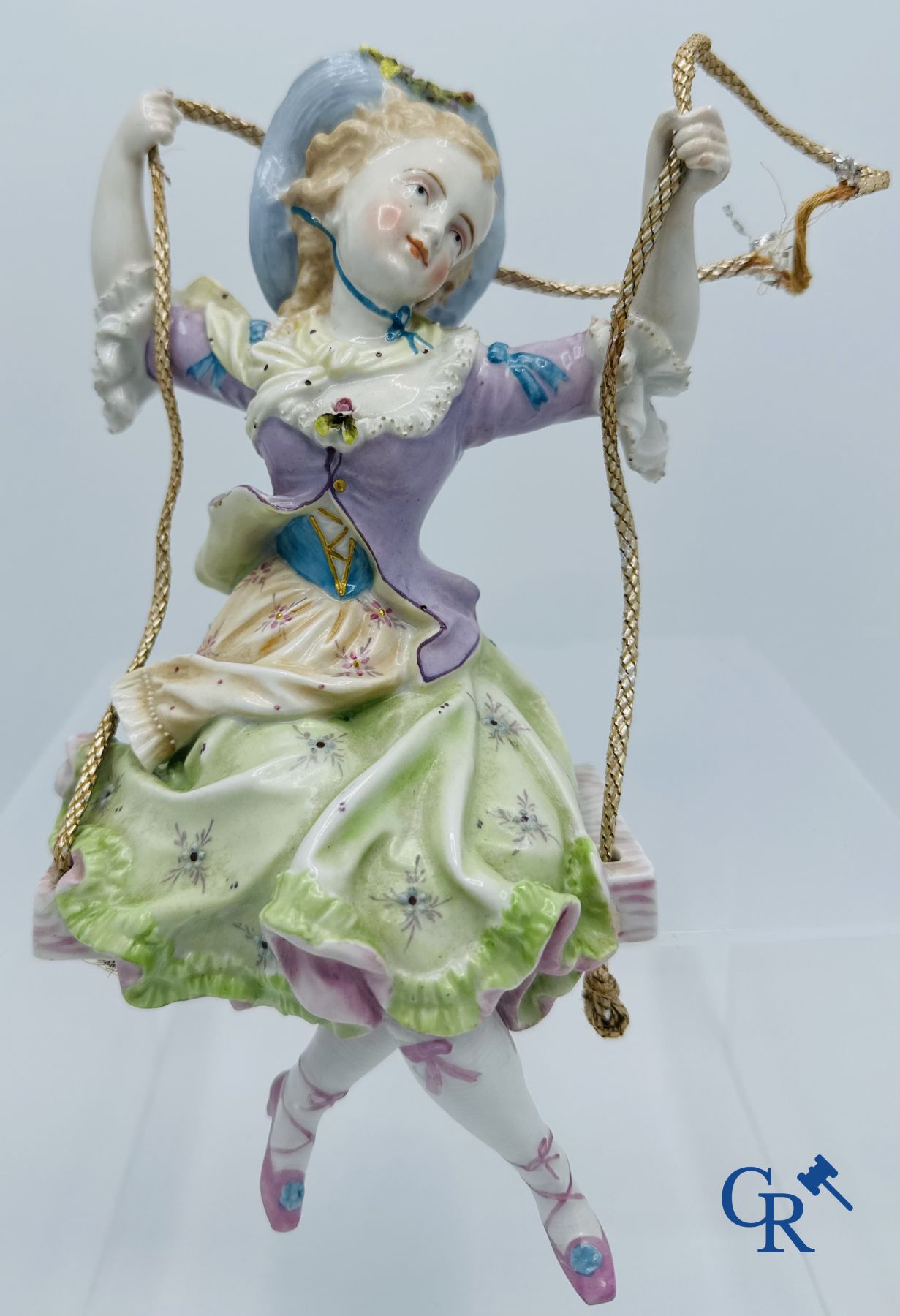 Porcelaine Allemande: Grande figurine. 19ème. Dans le gout de Volkstedt Rudolstadt.