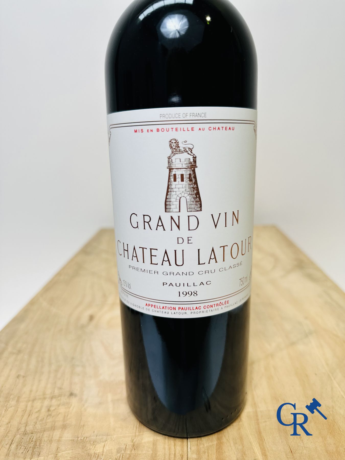 Wijn - Bordeaux: Château Latour 1998, 0,75L. Rouge. 1er Grand Cru Classé. 12 flessen.