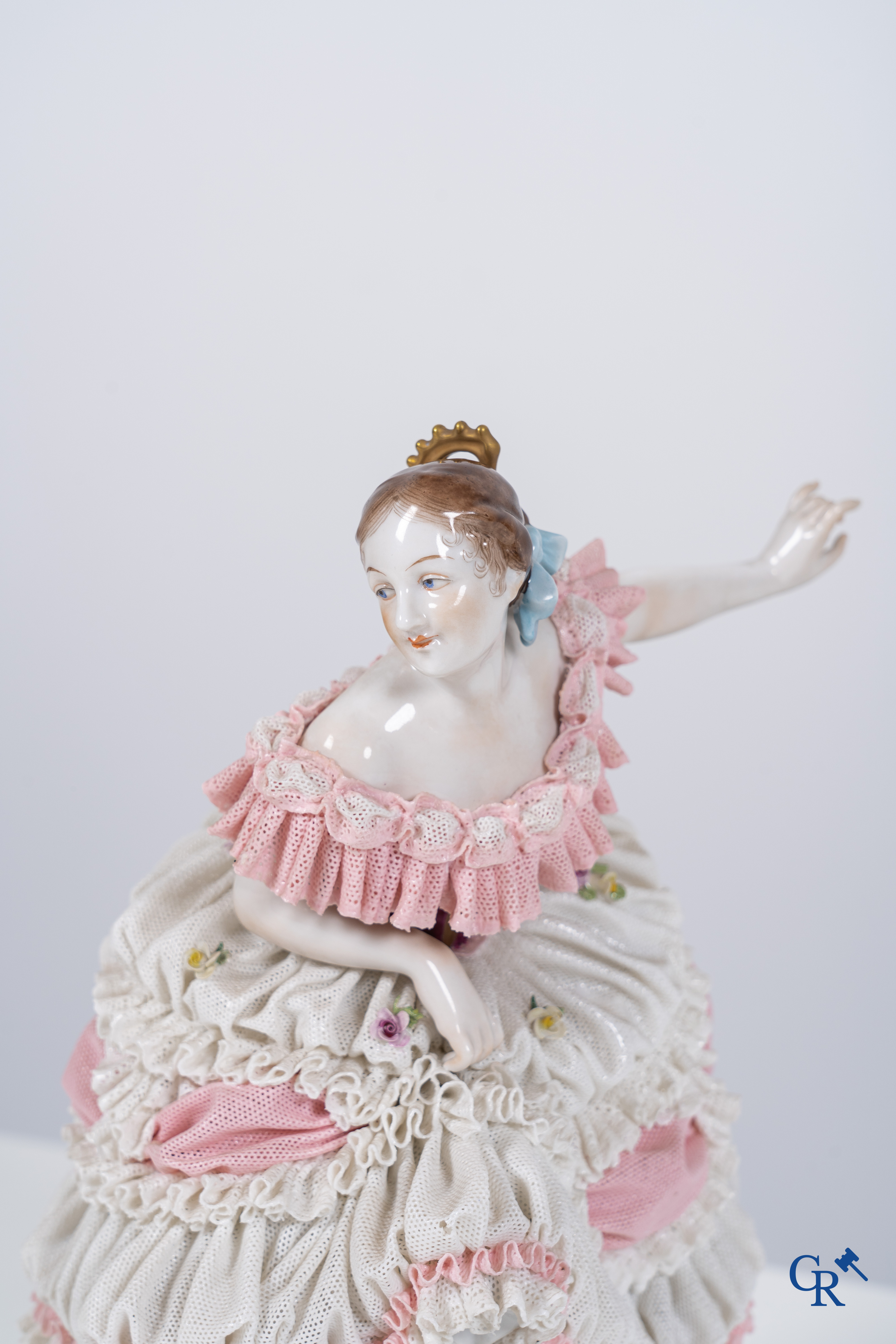 Volkstedt Rudolstadt: Large performance of a dancer in Art Deco style. Lace porcelain. Marked.