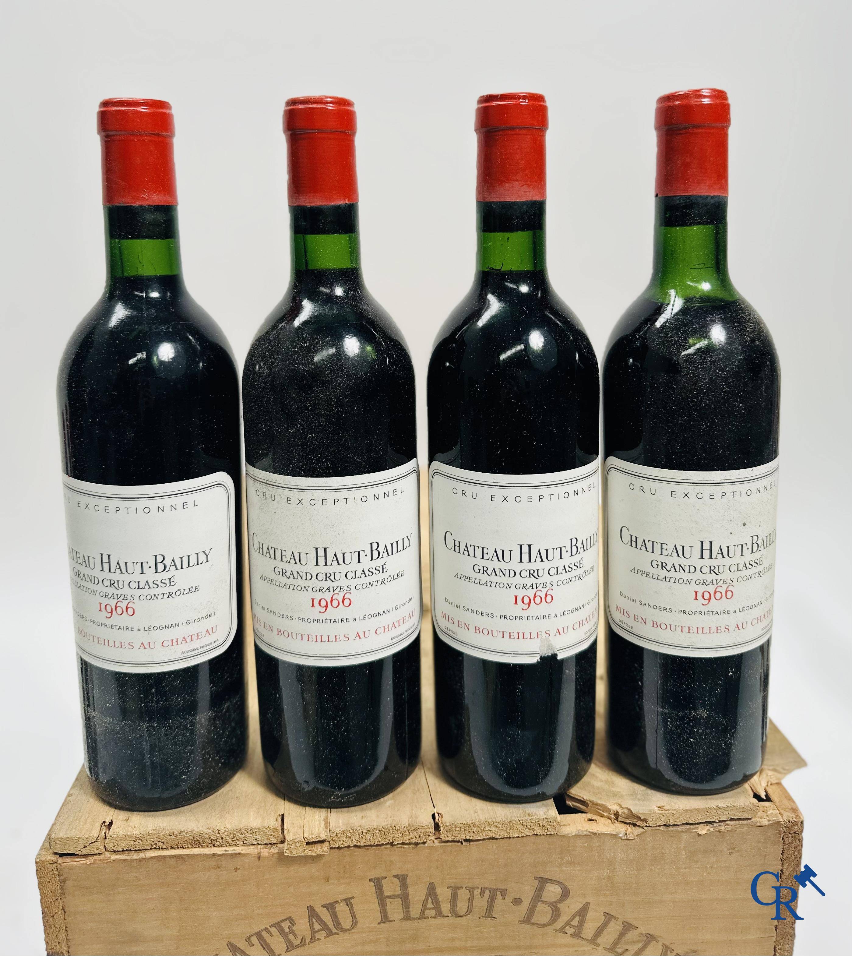 Wijn - Bordeaux: Château Haut-Bailly 1966, 0,75L. Rouge. Grand Cru Classé.