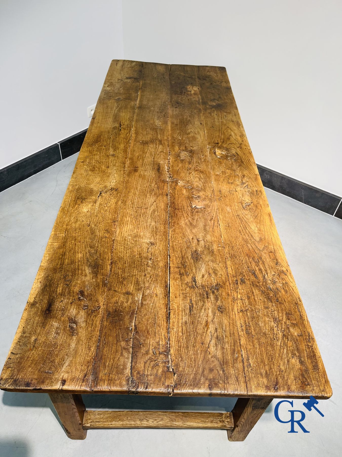 Large table in oak. 18th century.