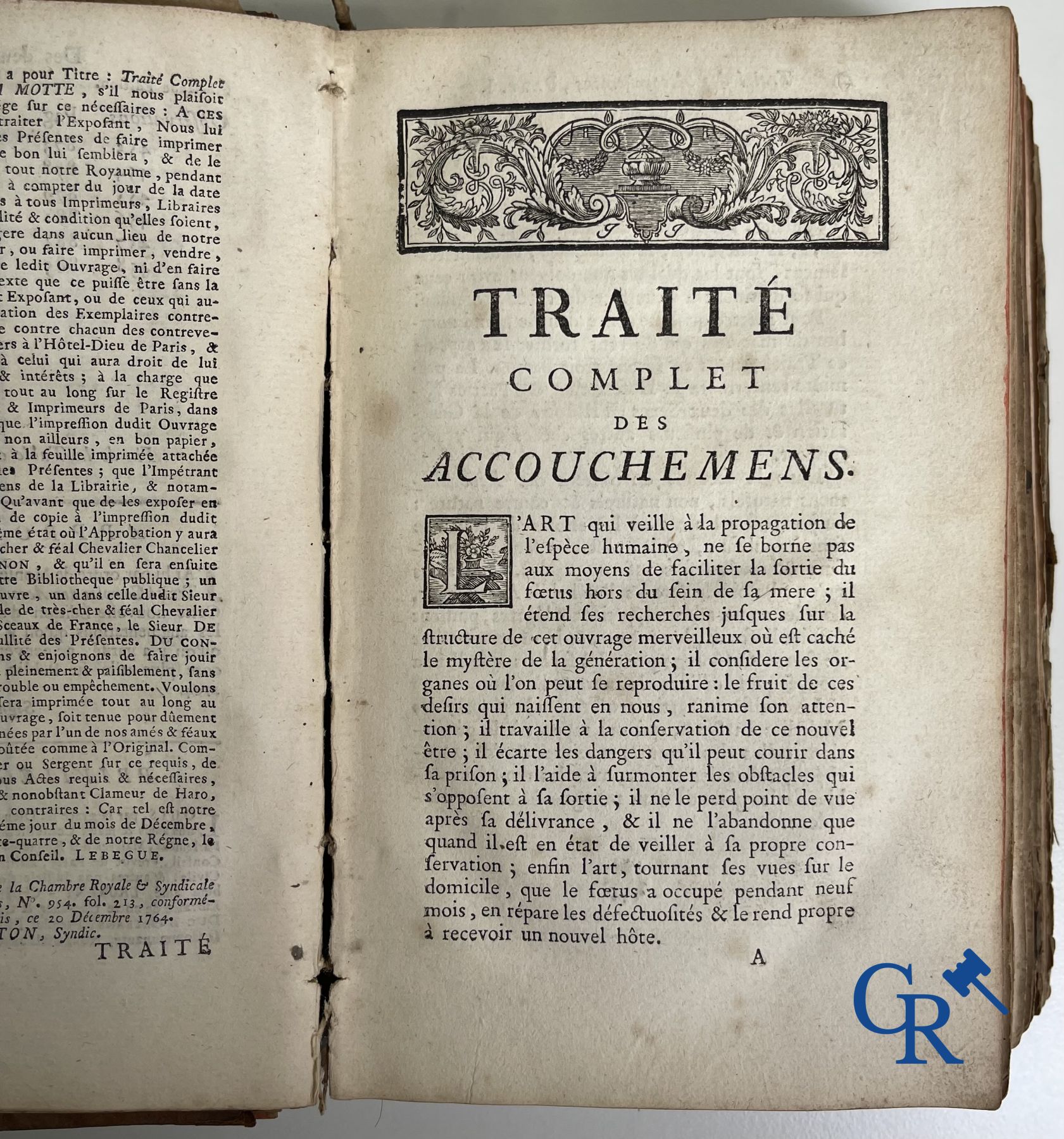 Livres anciens: 5 livres intéressants avec des thèmes variés. XVIIe-XVIIIe siècle.