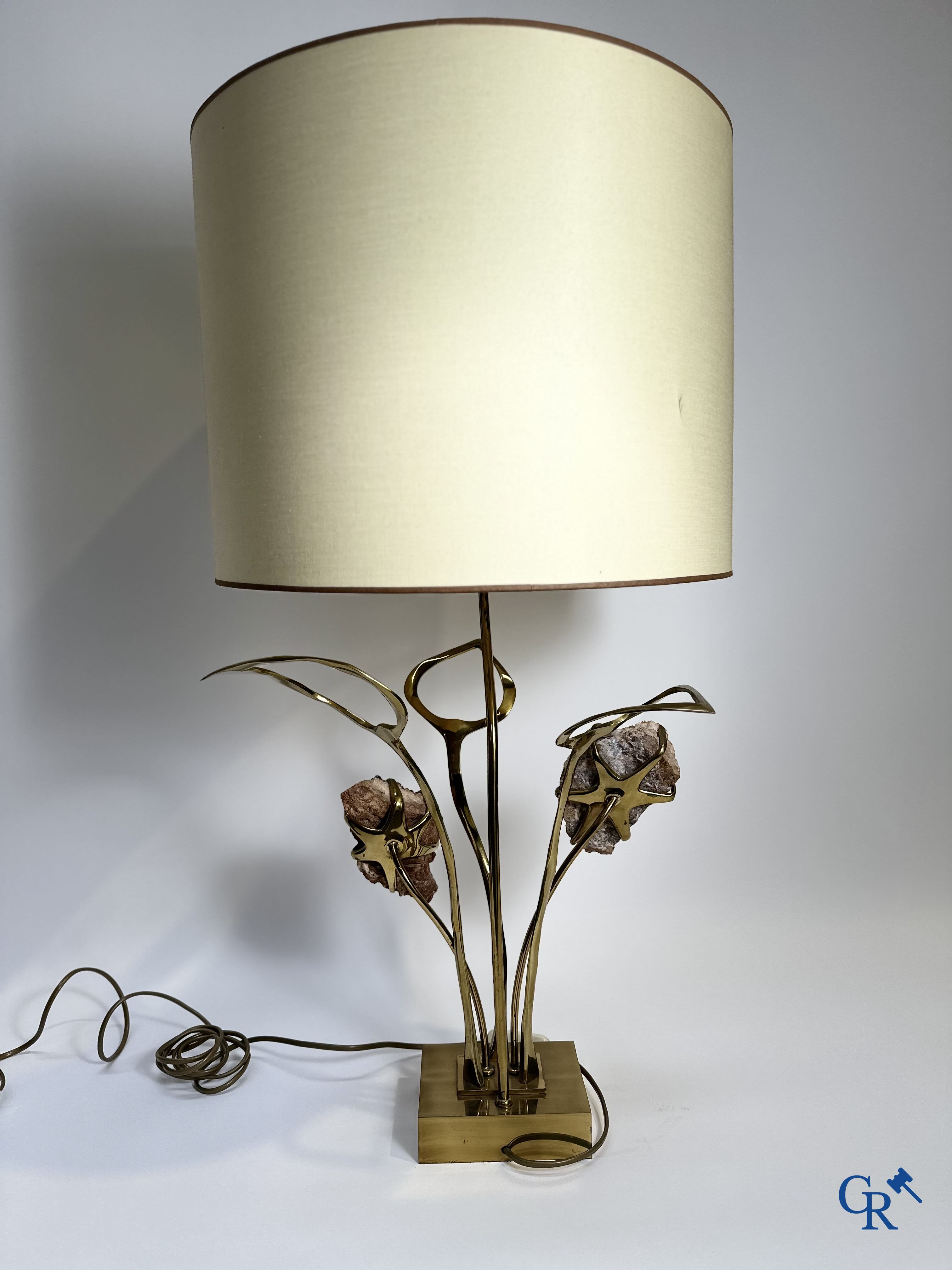 Willy Daro: Design lamp in brons en amethist. Gesigneerd.