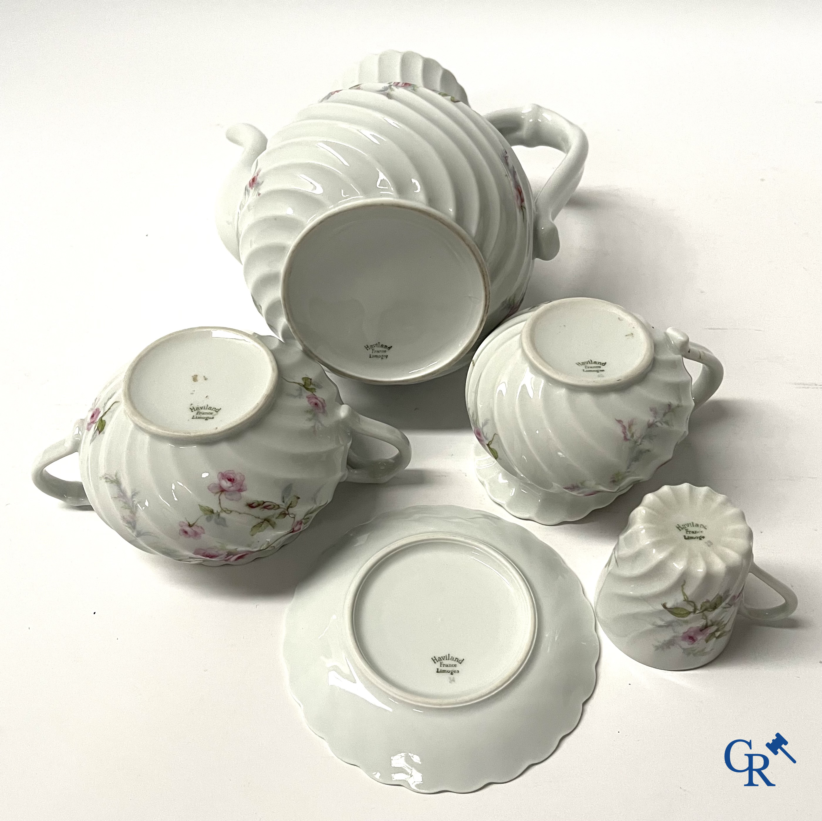 Haviland Limoges. Service à café peinte à la main en porcelaine française. Vers 1900.