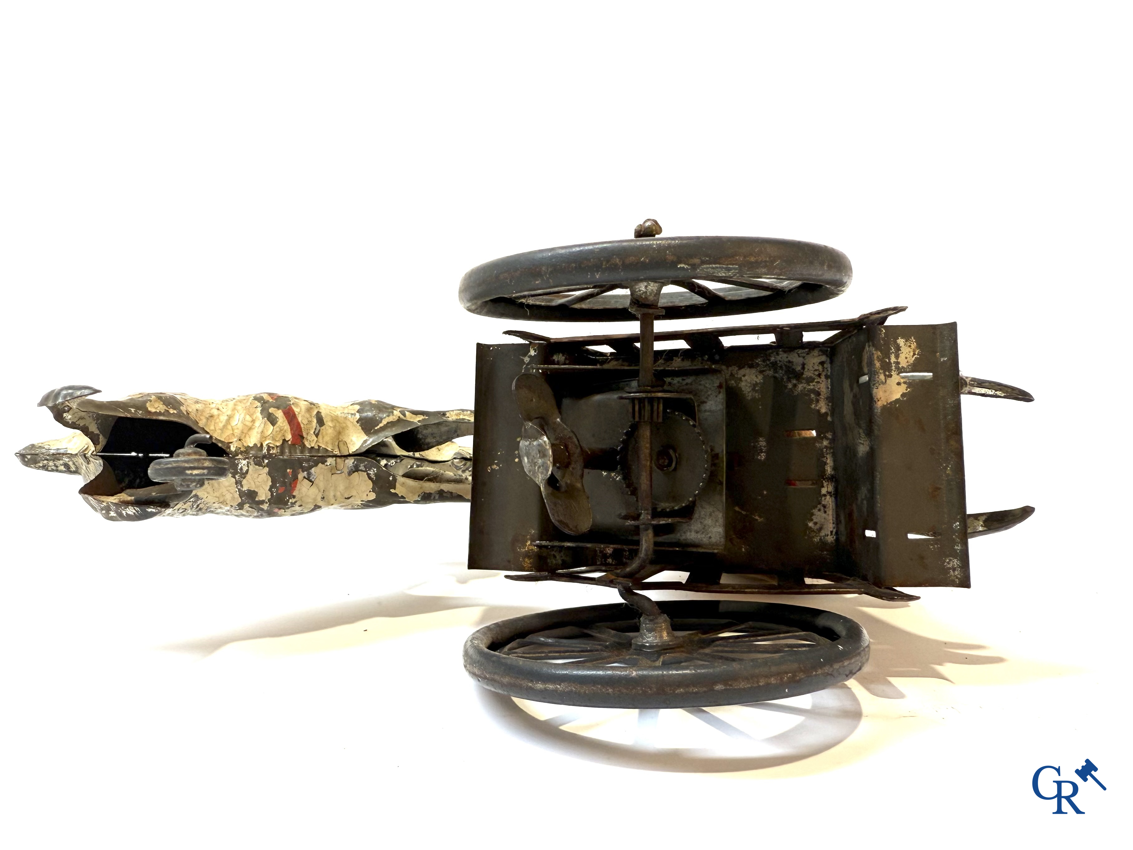 Günthermann. Een pierrot met geit in mechanisch beschilderd blikken speelgoed. Duitsland circa 1910.