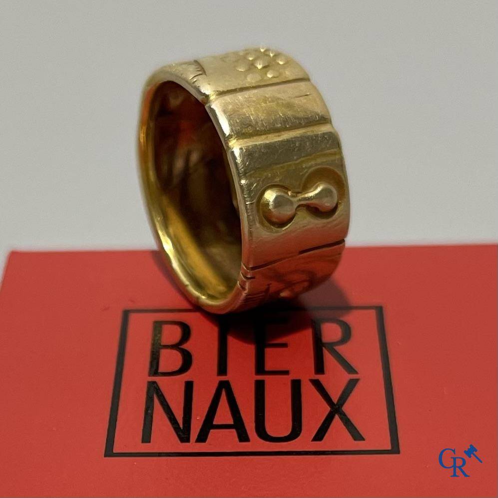 Bernard Biernaux, Mooie hedendaagse ring in goud 750°/00.