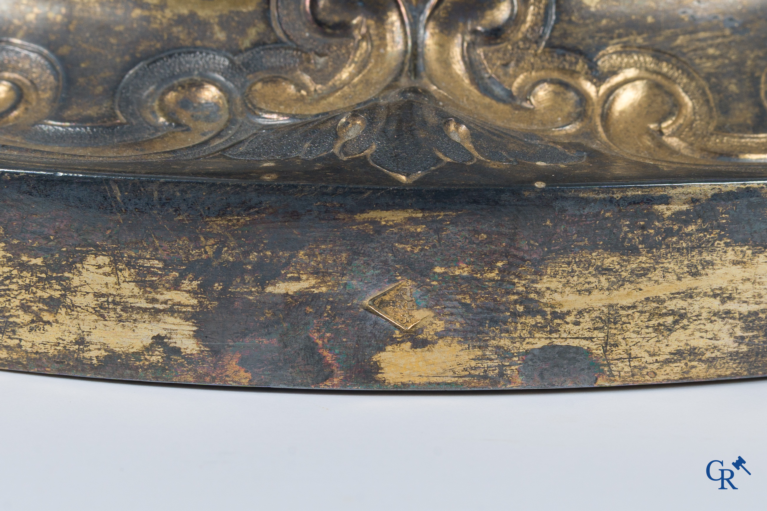 Martin & Dejean, orfèvres. Een reliëf gedecoreerde kelk in zilver en vermeil. Parijs, 1ste helft 19e eeuw.