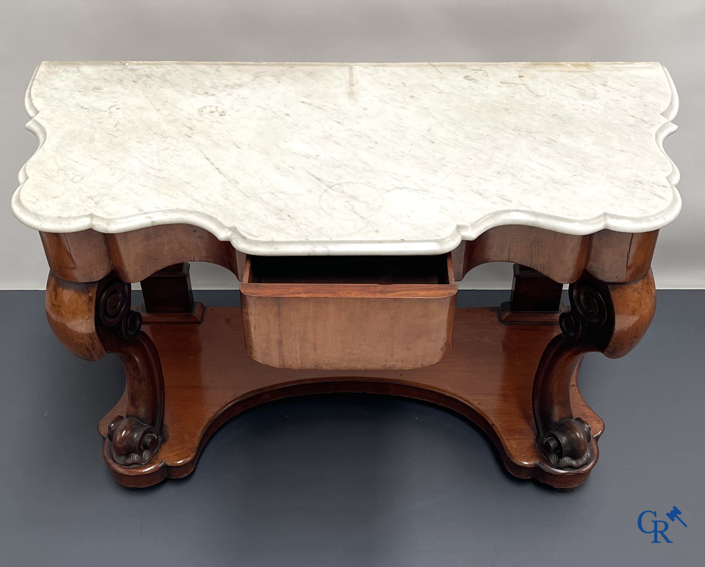 Une console avec tiroir en acajou et marbre. Période Louis Philippe.