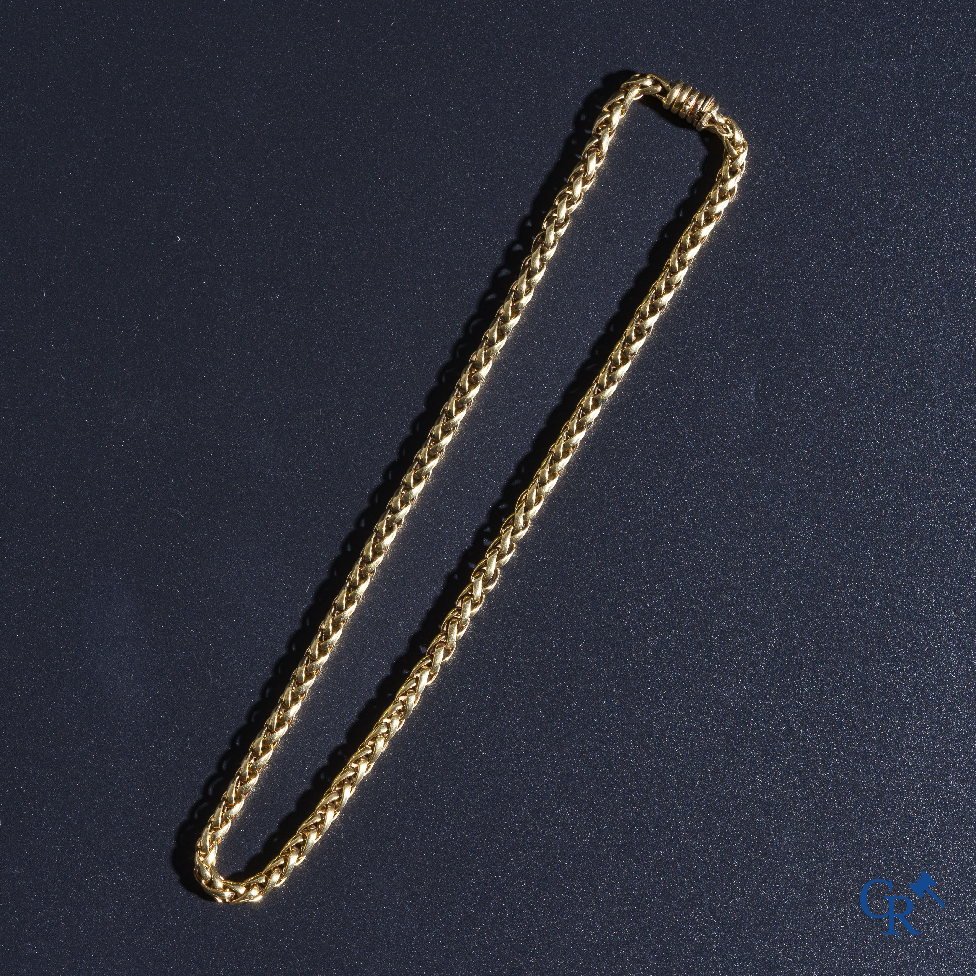 Jewellery: Chimento, a yellow gold necklace 18K (750°/00).