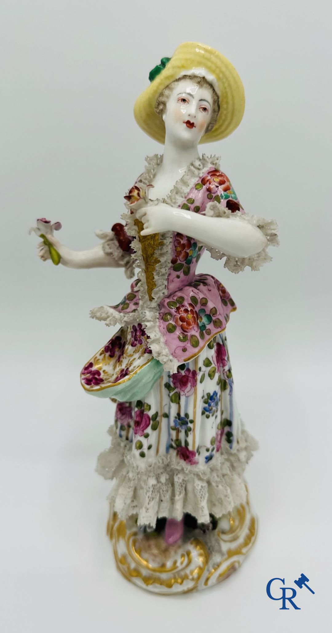 Porcelain: 3 groups of multicoloured decorated porcelain in the style of Meissen. 19th century.