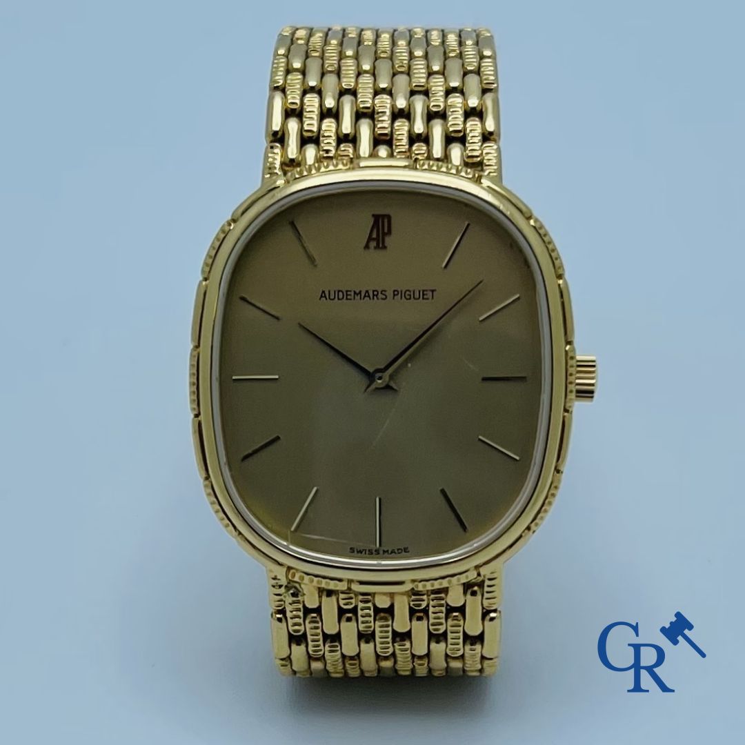 Audemars Piguet: A men's wristwatch in gold 18K (750°/00).