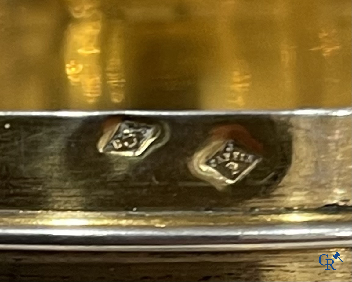 Objets religieux, un ciboria partie en vermeil avec 17 diamants taille brillant incorporés. 1ère titre. 19ème siècle.