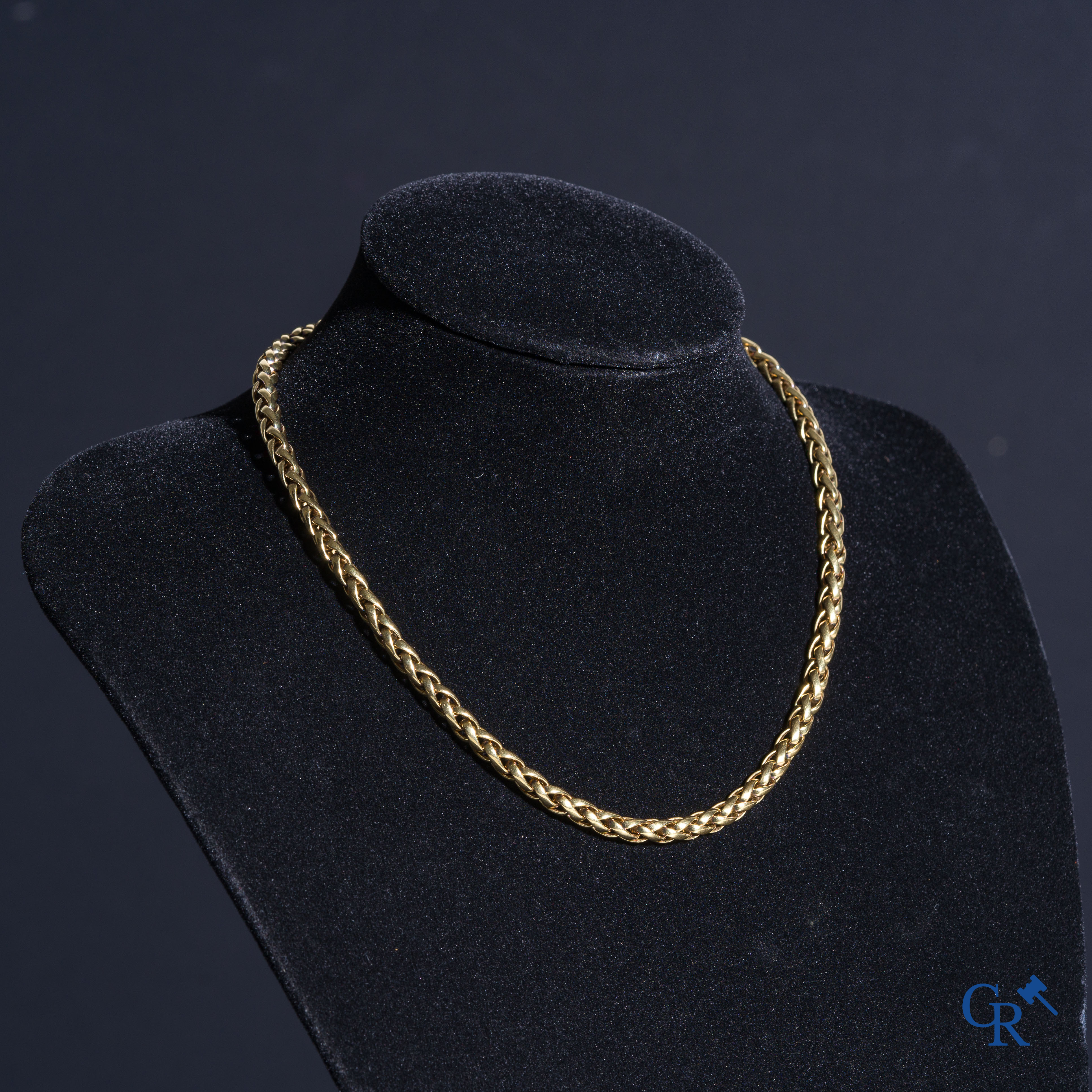 Bijoux: Chimento, un collier en or jaune 18K (750°/00).