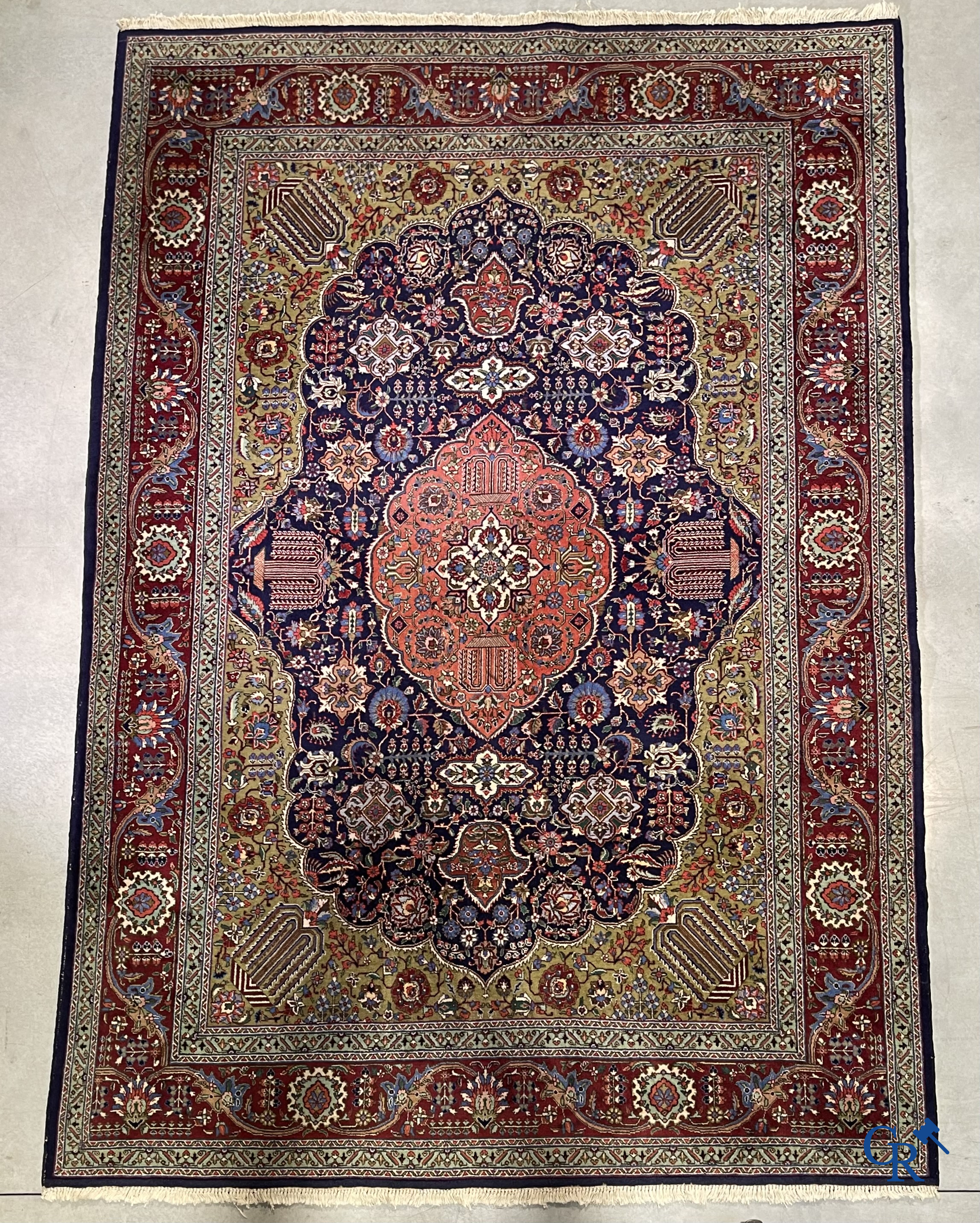 Tapis d'Orient: Tabriz Iran, tapis perse. Grand tapis noué à la main.