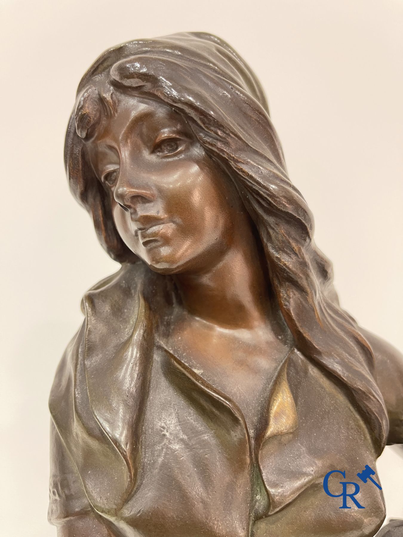 Edmond Lefever: (Ypres 1839-Schaarbeek 1911) "Rebecca" oriental bronze statue.