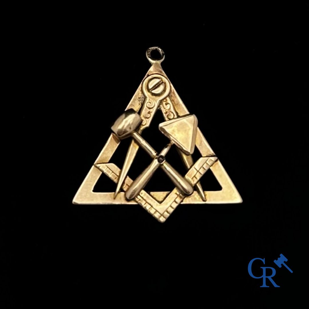 Jewel: Masonic pendant in gold 14K.