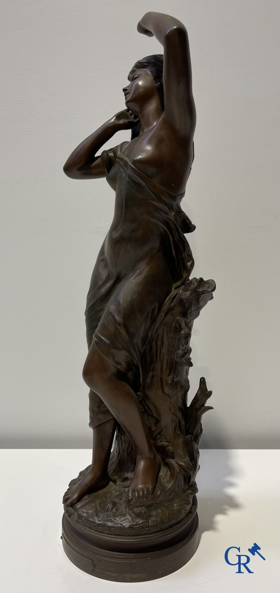 Hippolyte Moreau "Le Réveil" Bronze statue. Signed Hip. Moreau.