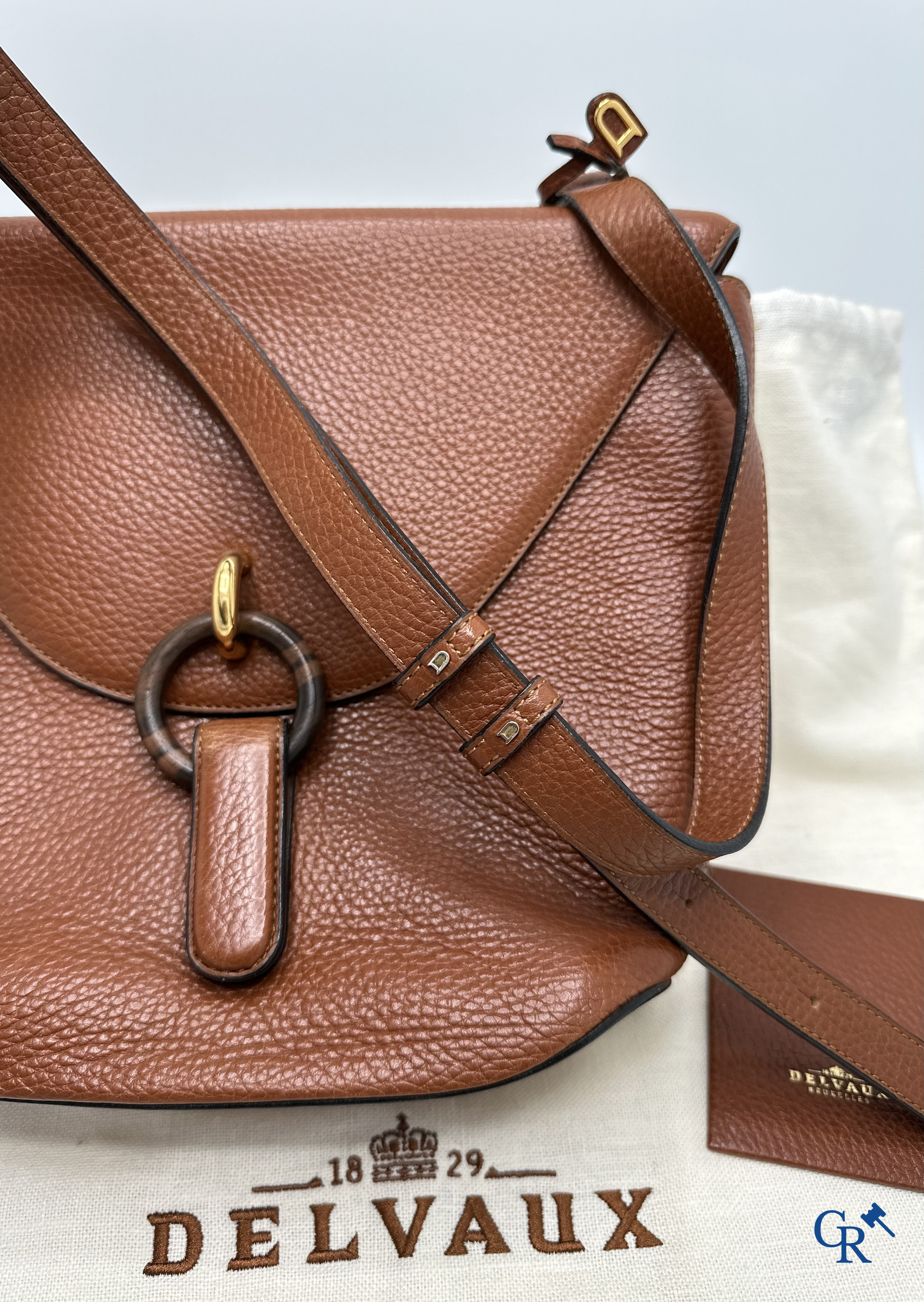 Delvaux: Sac à main vintage en cuir marron.<br />
Excellent état.