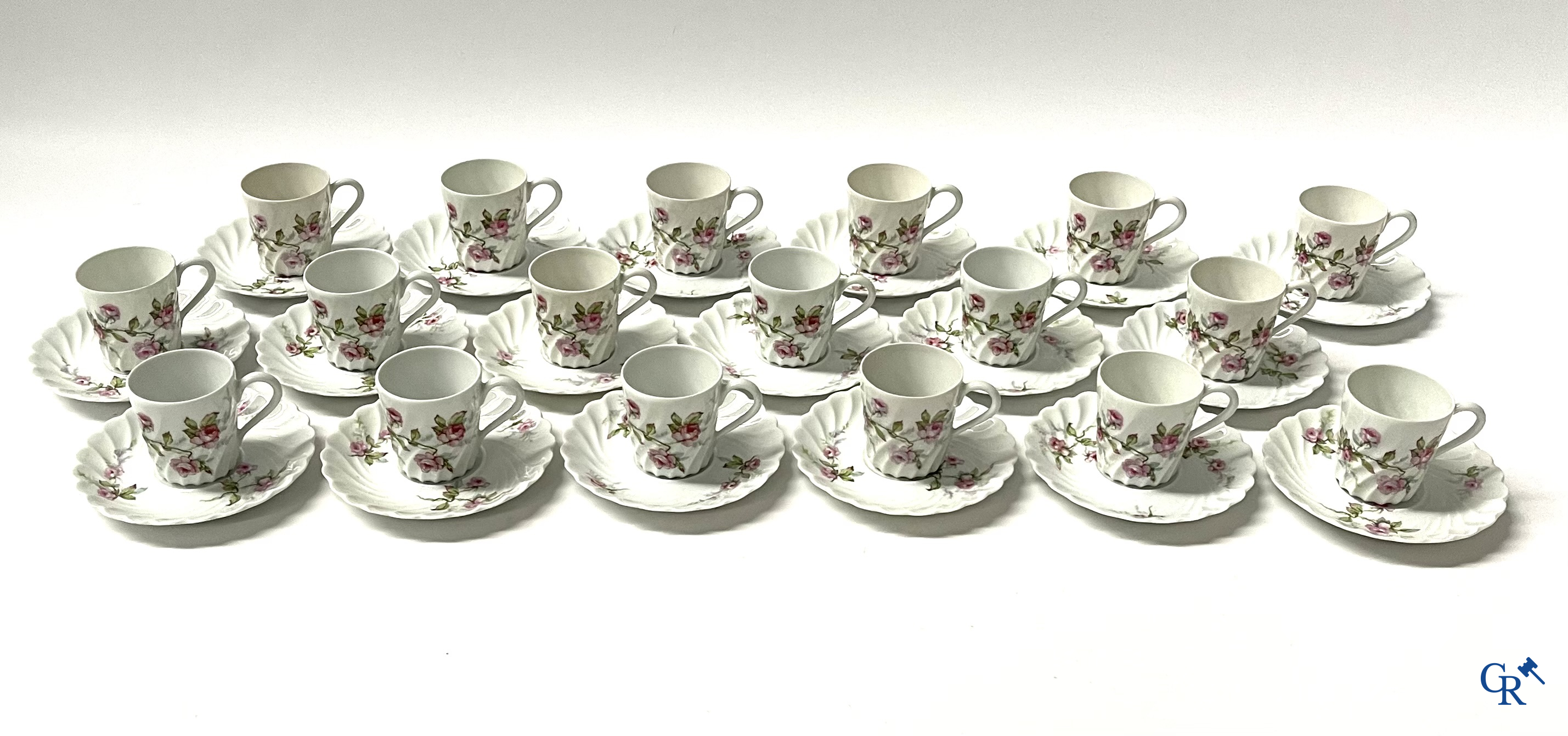 Haviland Limoges. Service à café peinte à la main en porcelaine française. Vers 1900.
