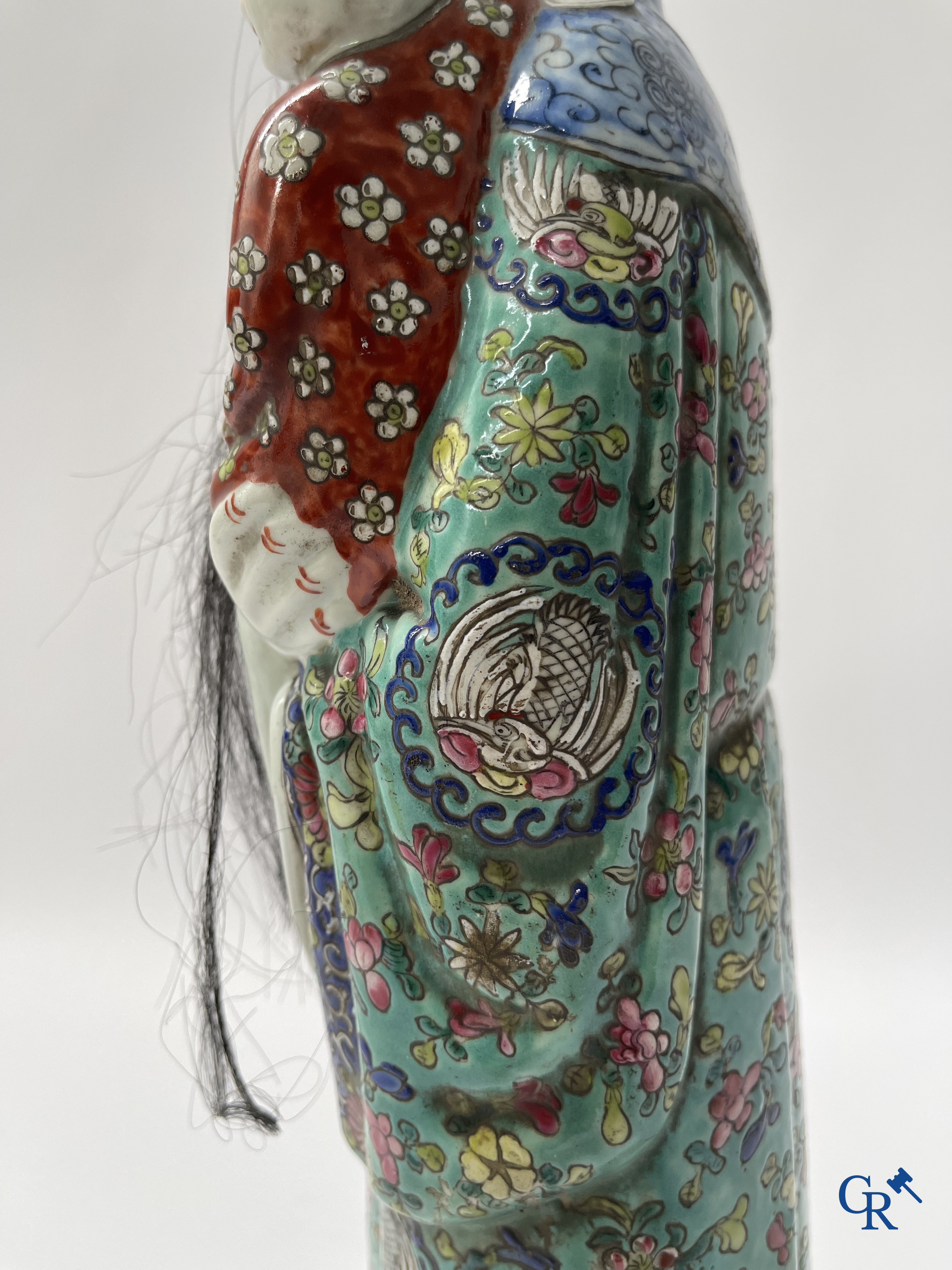 Aziatica, Chinees porselein. 3 Chinese famille rose figuren van onsterfelijken. 19de eeuw.