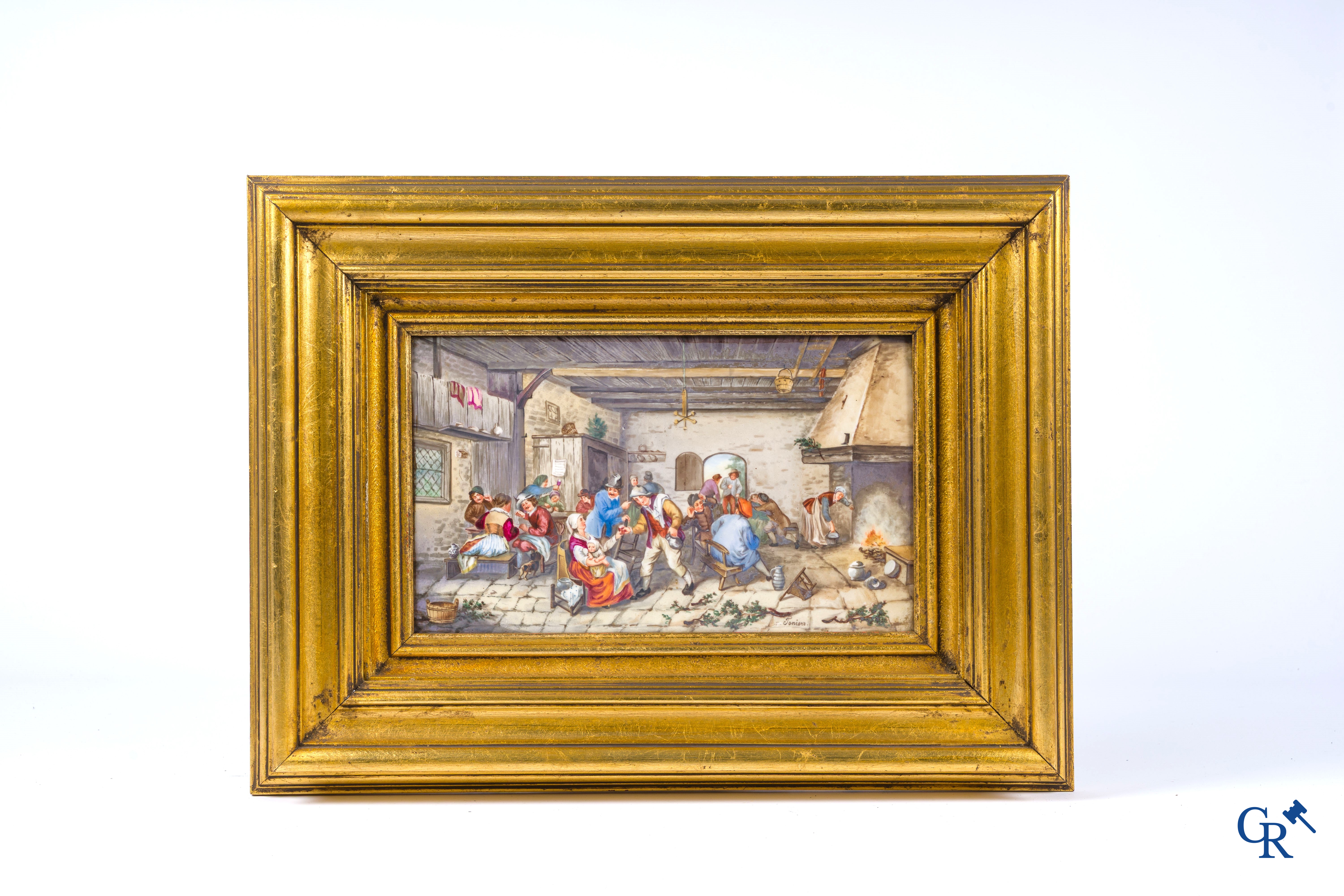 Teniers (d'après). Une paire de peintures sur porcelaine avec des scènes typiques de villages ruraux. Signé Teniers.