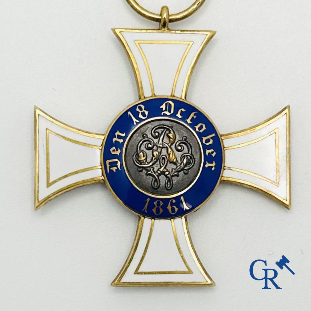 Médailles - Order of the Crown Medals of Honor - Decorations: Kingdom of Prussia - Germany: Officers Decoration in gold 18K