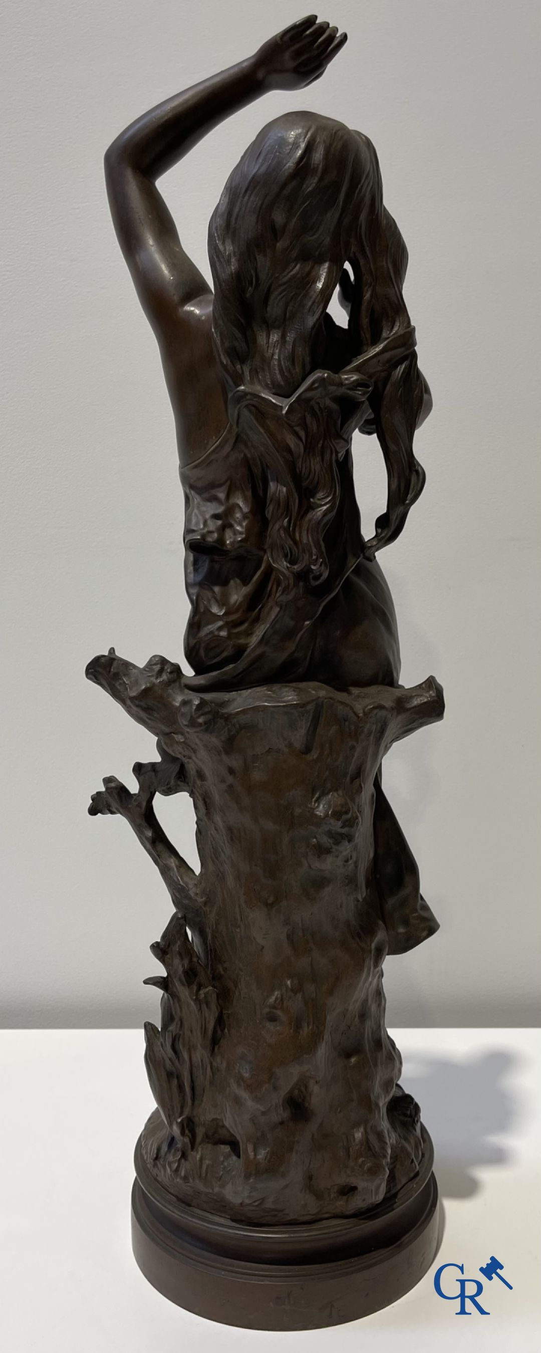 Hippolyte Moreau "Le Réveil" Bronze statue. Signed Hip. Moreau.