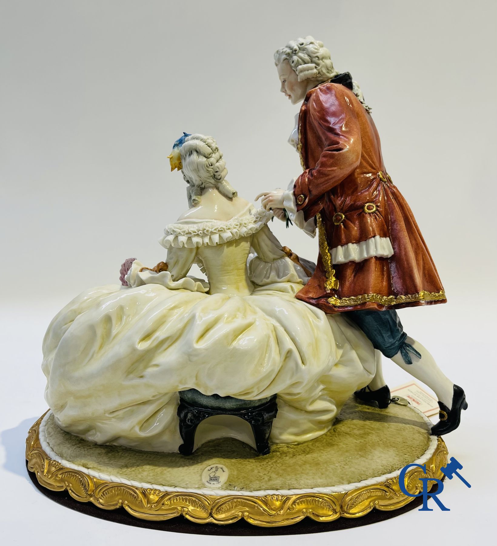 Porcelaine: Capodimonte: Groupe exceptionnel en porcelaine italienne avec dentelle.