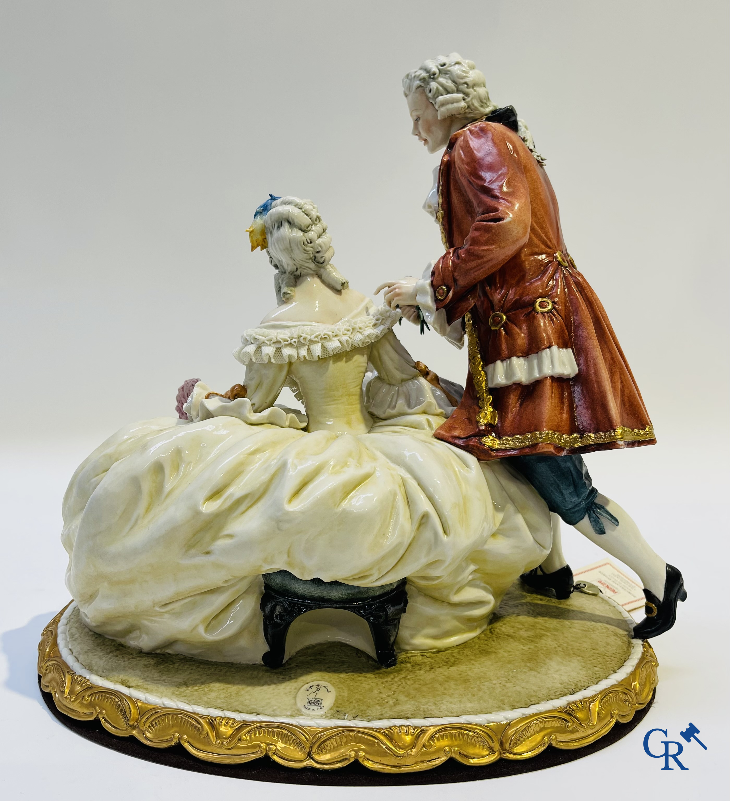 Porcelaine: Capodimonte: Groupe exceptionnel en porcelaine italienne avec dentelle.