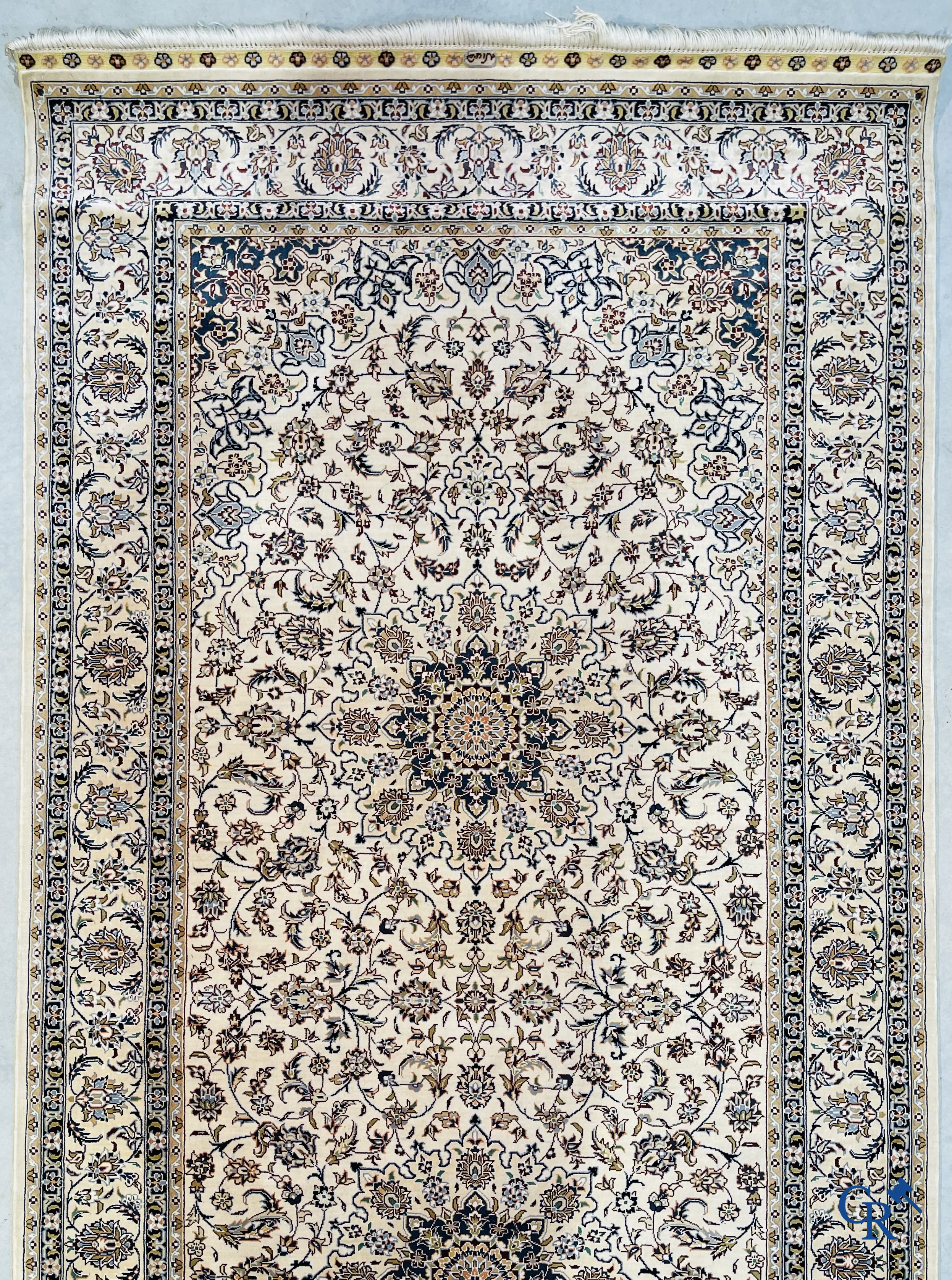 Oriental carpets: Nain, an exceptional carpet runner in silk.