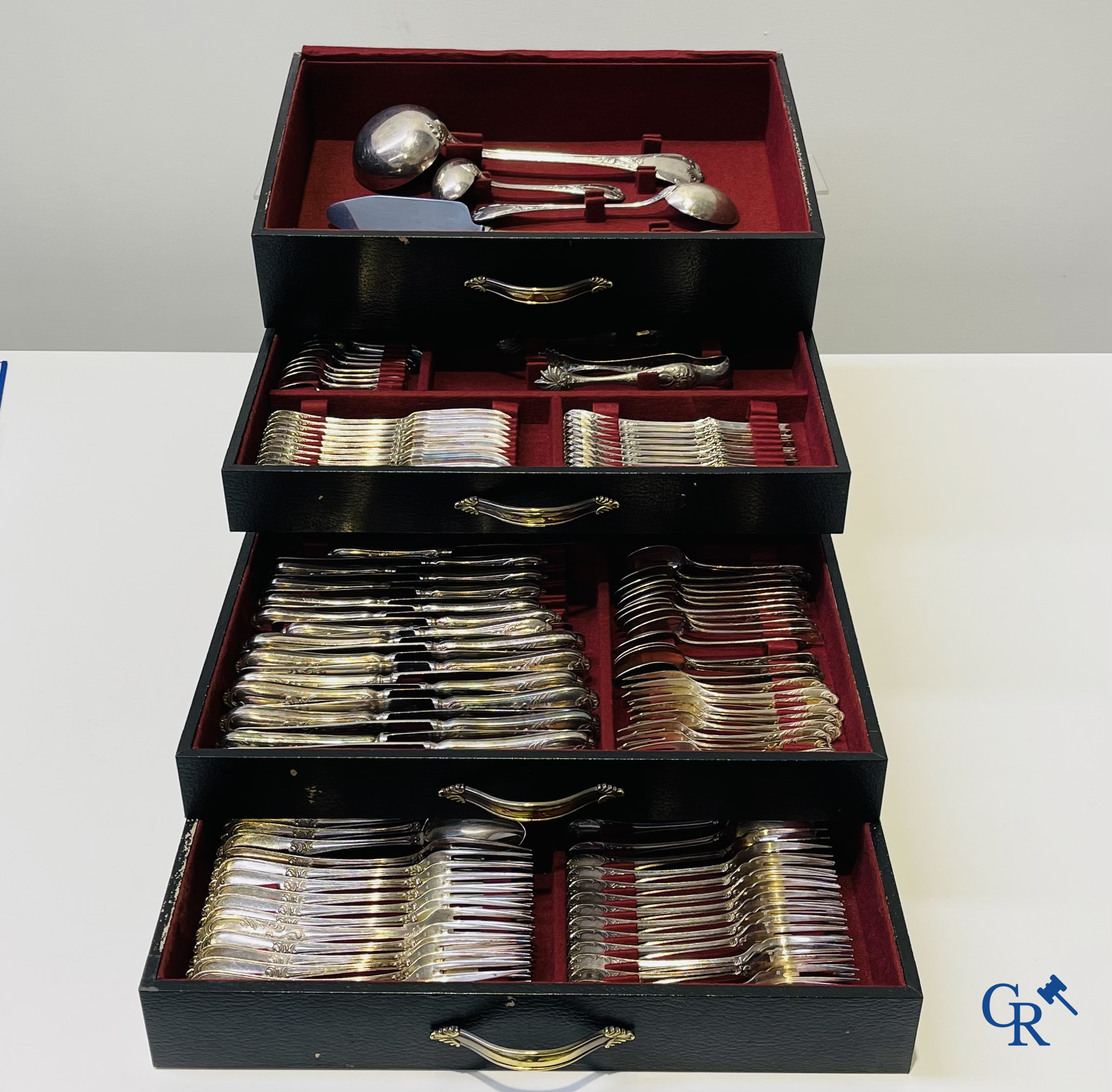 Christofle. Large lot of various silver-plated cutlery including Christofle.